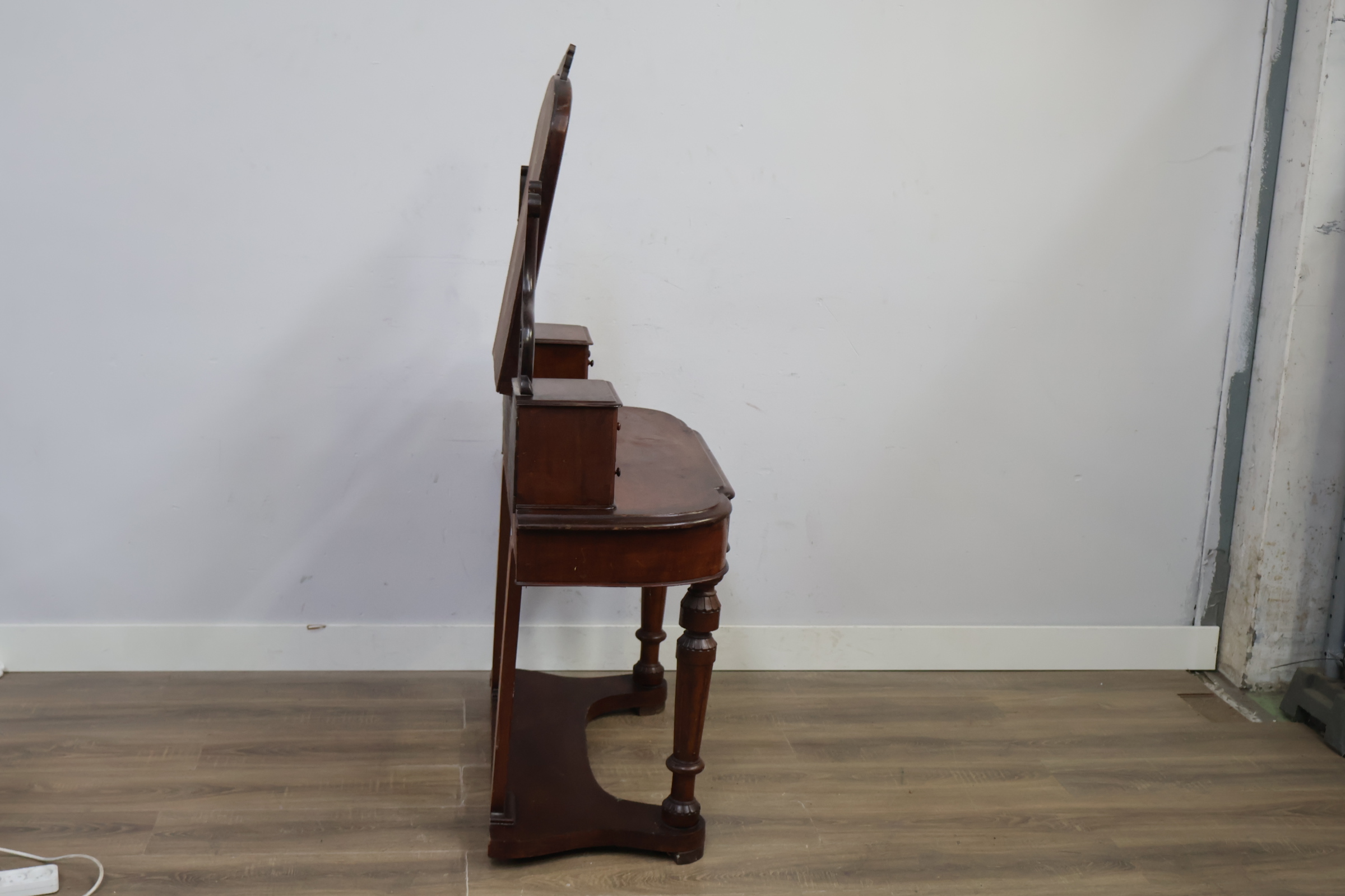 Antiek houten kaptafel met spiegel'' – foto 3 – kavel bij GSD Auctions, Zoeterwoude