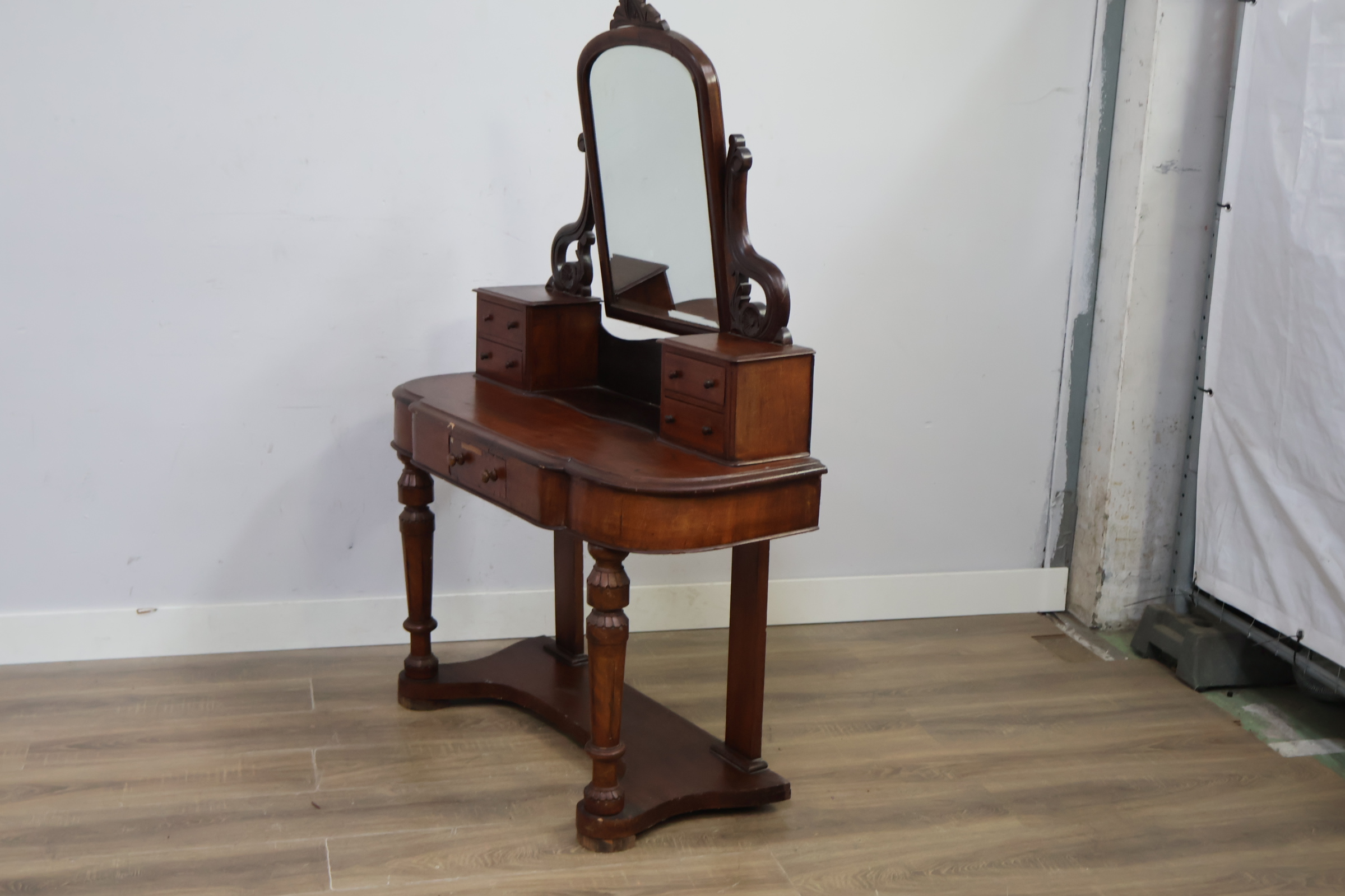 Antiek houten kaptafel met spiegel'' – foto 10 – kavel bij GSD Auctions, Zoeterwoude