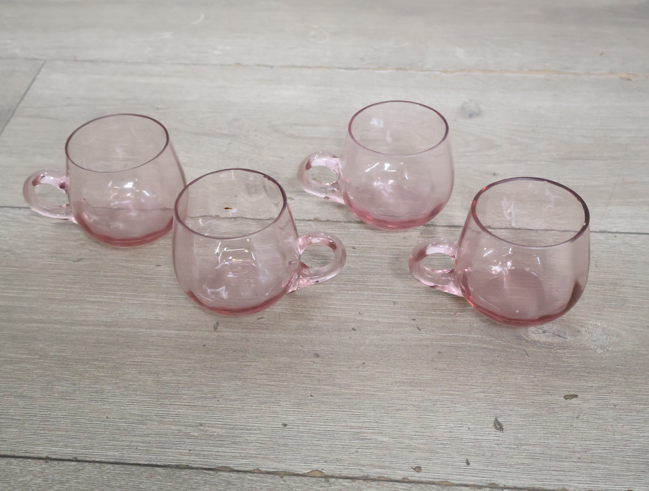 Glazen punchbowl met vier bijpassende bekers'' – foto 7 – kavel bij GSD Auctions, Zoeterwoude