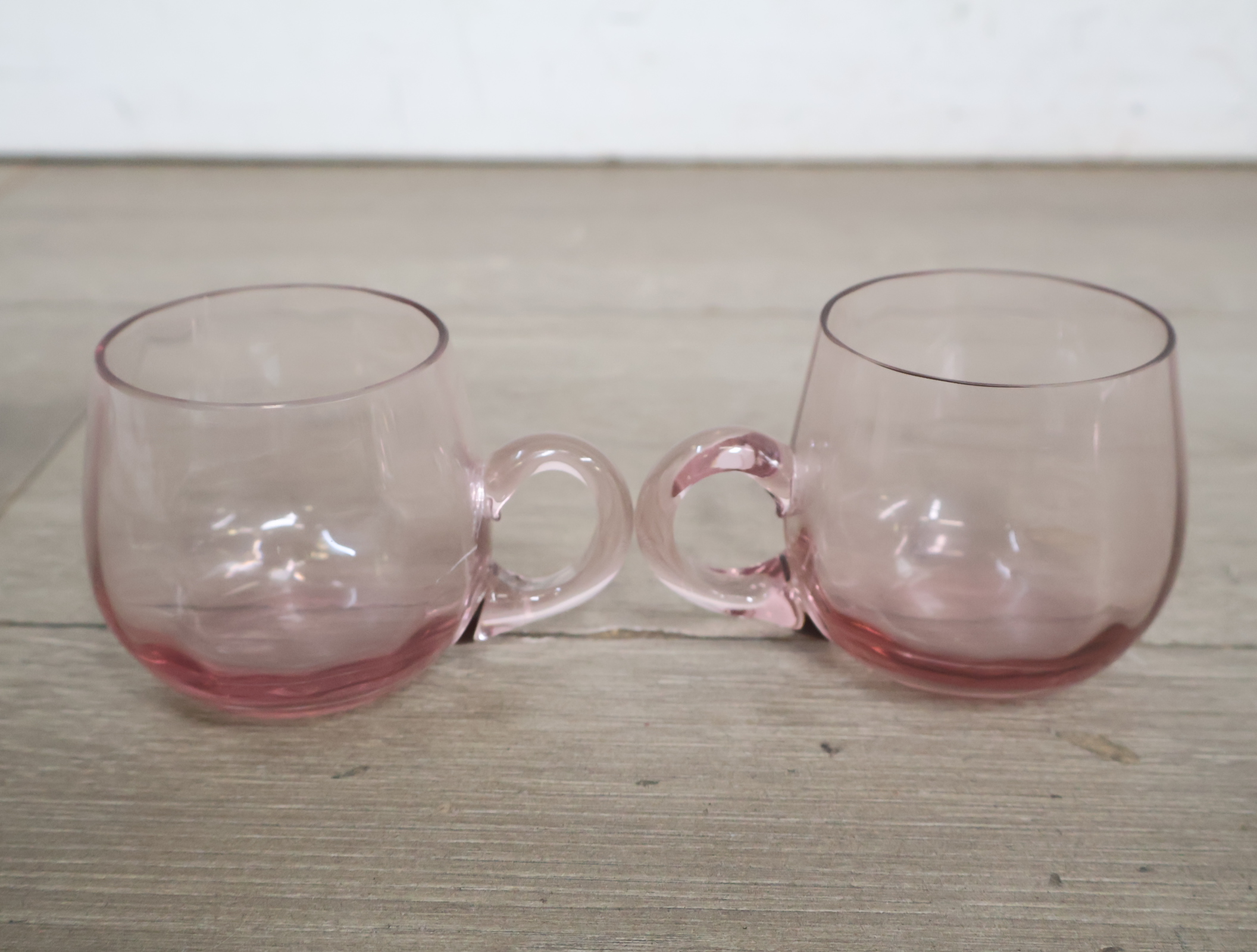 Glazen punchbowl met vier bijpassende bekers'' – foto 9 – kavel bij GSD Auctions, Zoeterwoude