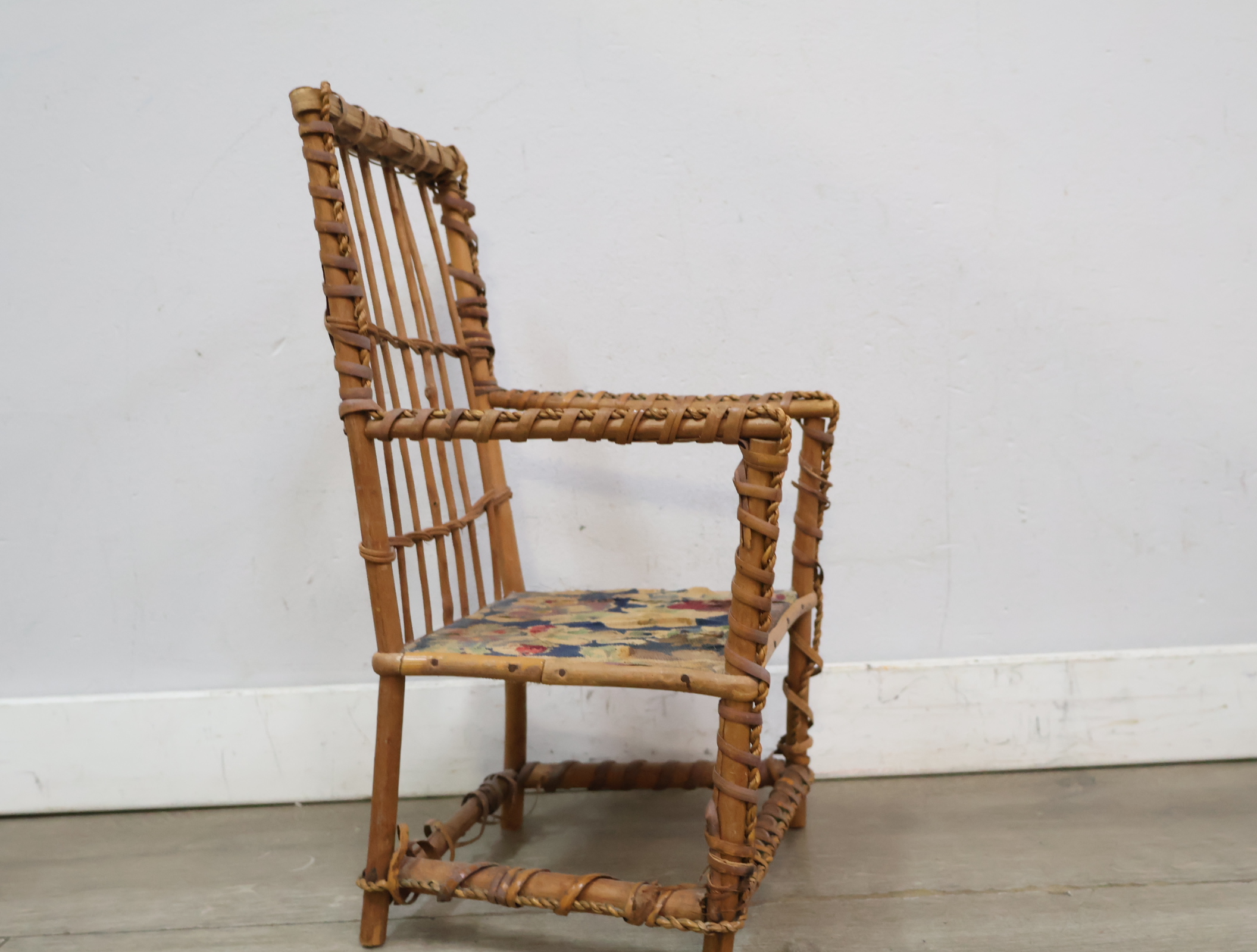 Vintage Rotan Poppenstoel met beklede zitting'' – foto 8 – kavel bij GSD Auctions, Zoeterwoude