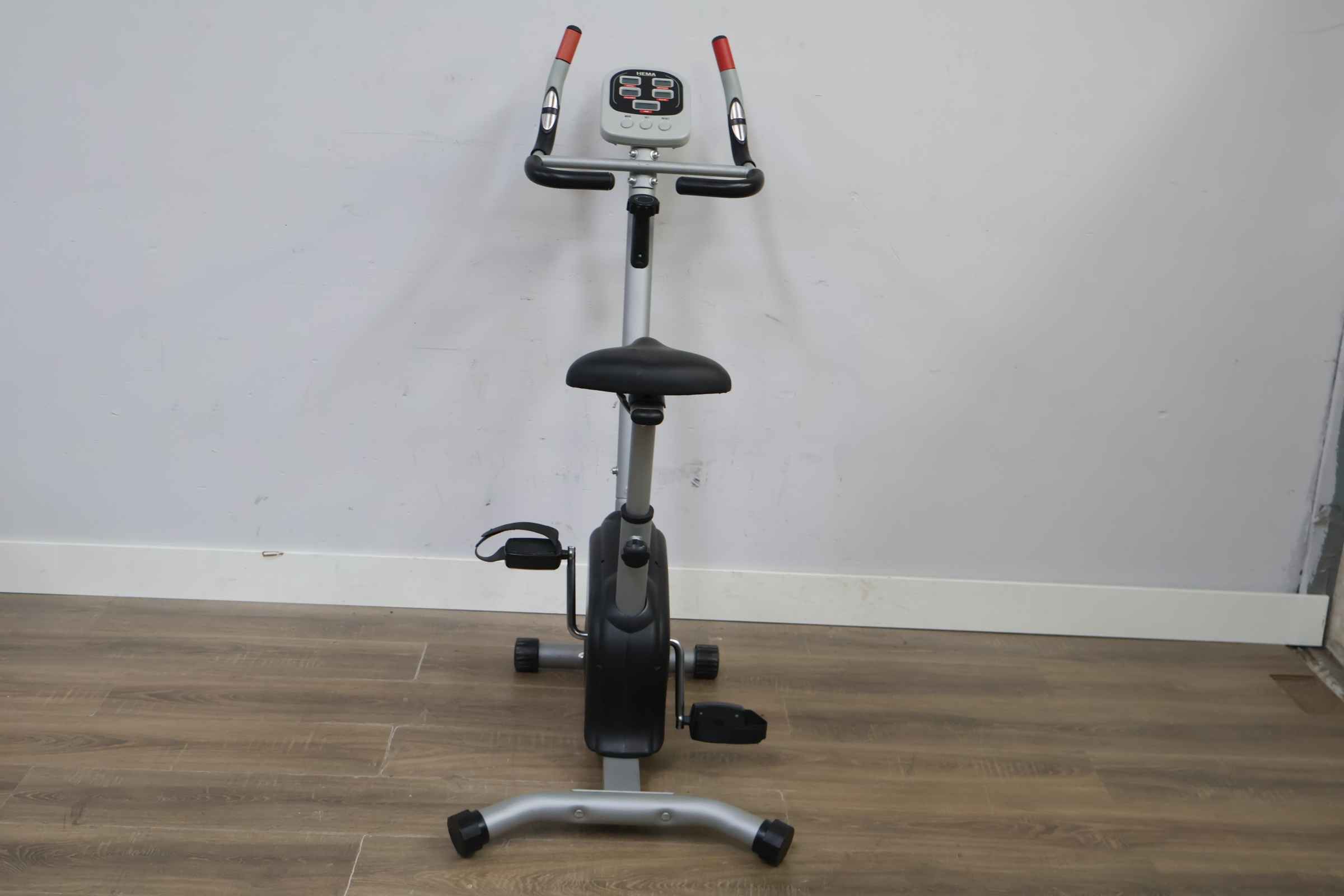 Hometrainer fitnessfiets'' – foto 6 – kavel bij GSD Auctions, Zoeterwoude