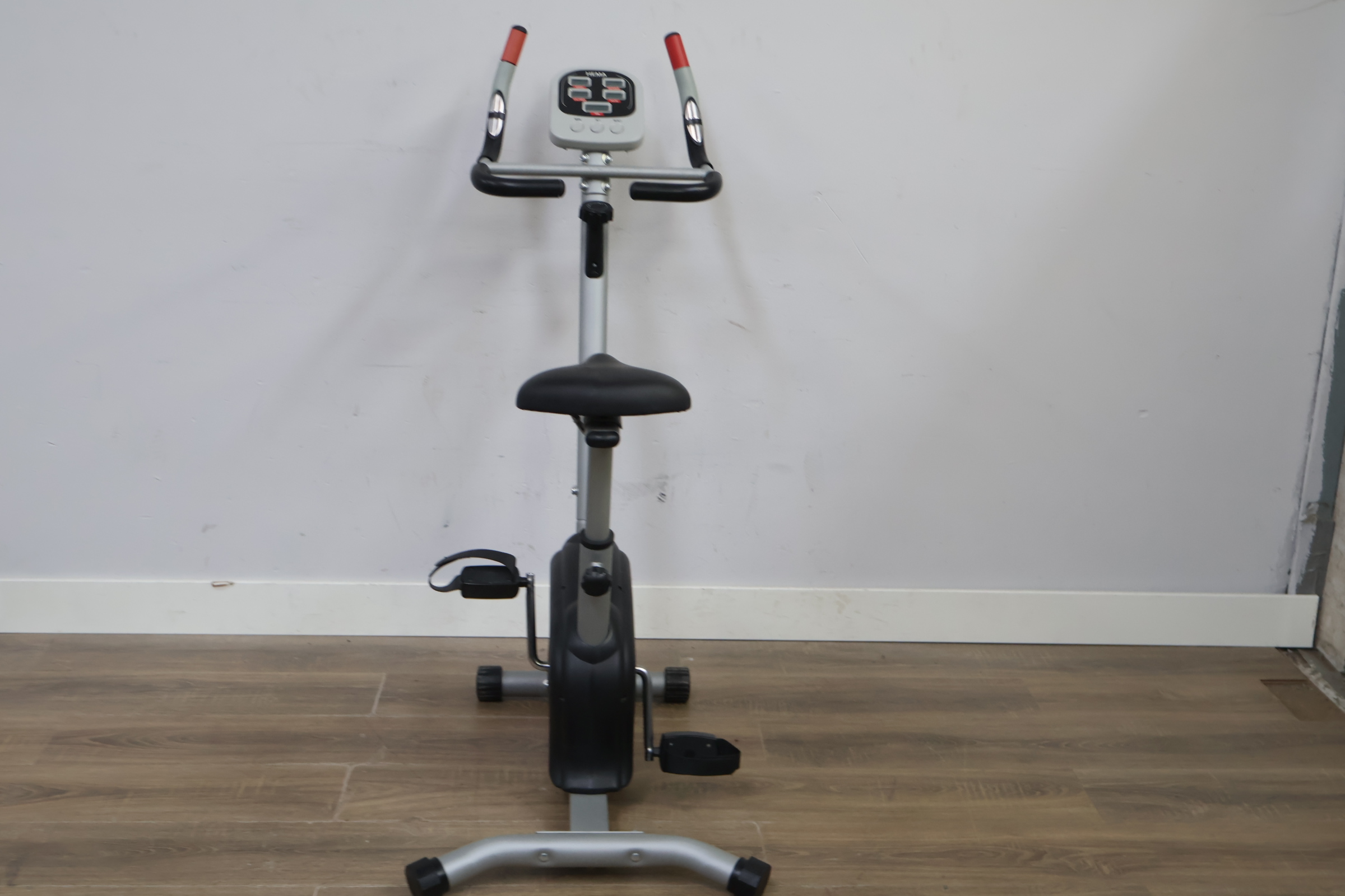 Hometrainer fitnessfiets'' – foto 7 – kavel bij GSD Auctions, Zoeterwoude
