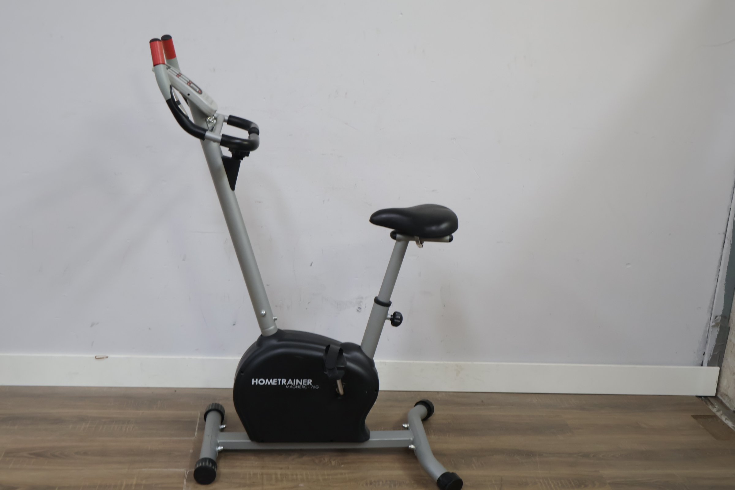 Hometrainer fitnessfiets'' – foto 10 – kavel bij GSD Auctions, Zoeterwoude