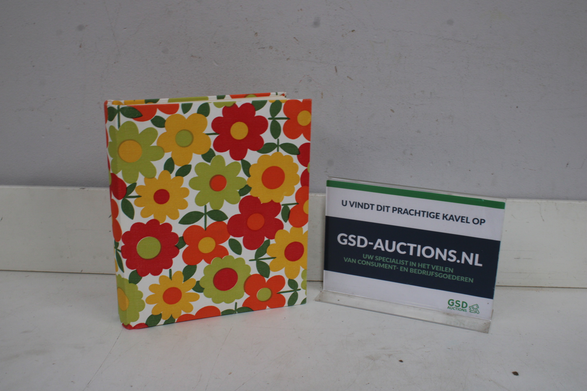 Fotoboek met bloemmotief'' – kavel bij GSD Auctions, Zoeterwoude