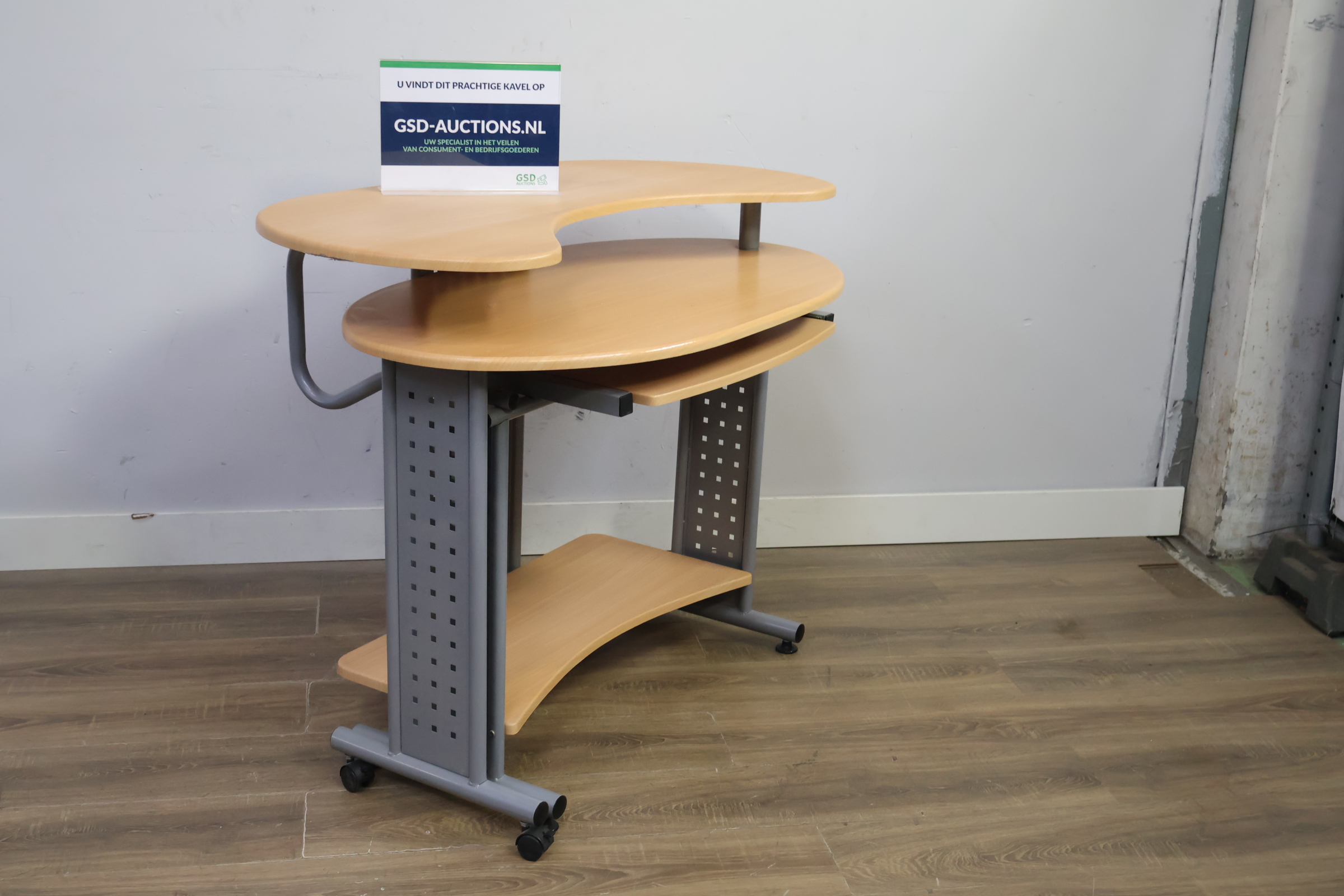 Bureau met meerdere schappen'' – foto 2 – kavel bij GSD Auctions, Zoeterwoude
