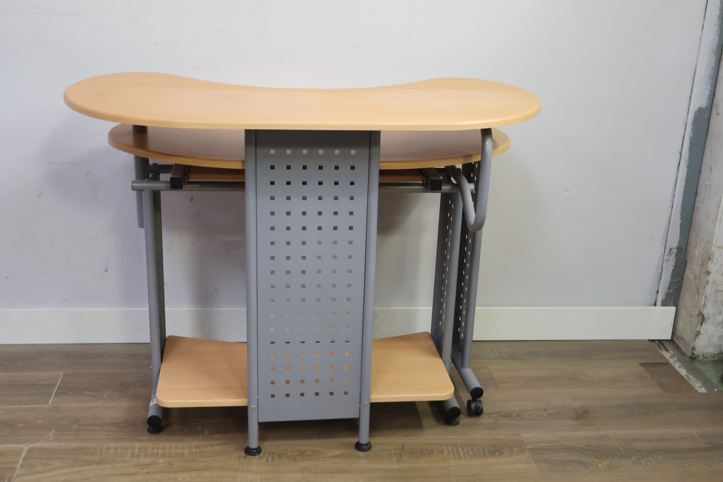 Bureau met meerdere schappen'' – foto 5 – kavel bij GSD Auctions, Zoeterwoude