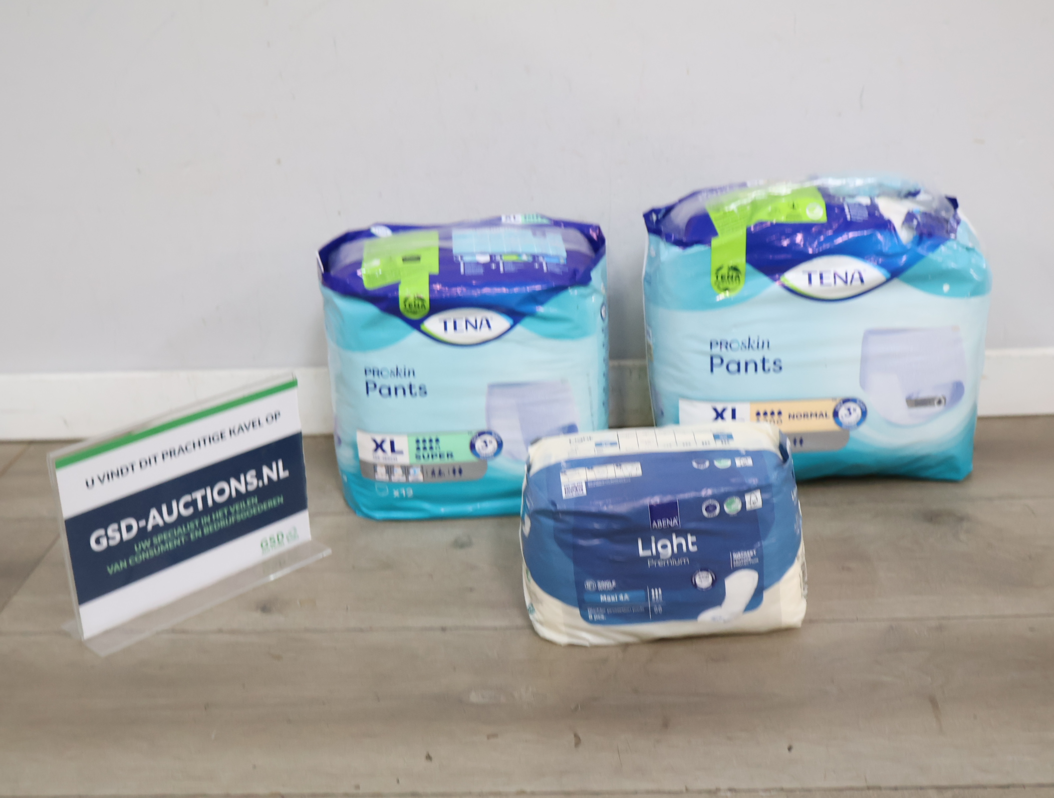 Pakket incontinentiebroekjes en pants'' – kavel bij GSD Auctions, Zoeterwoude