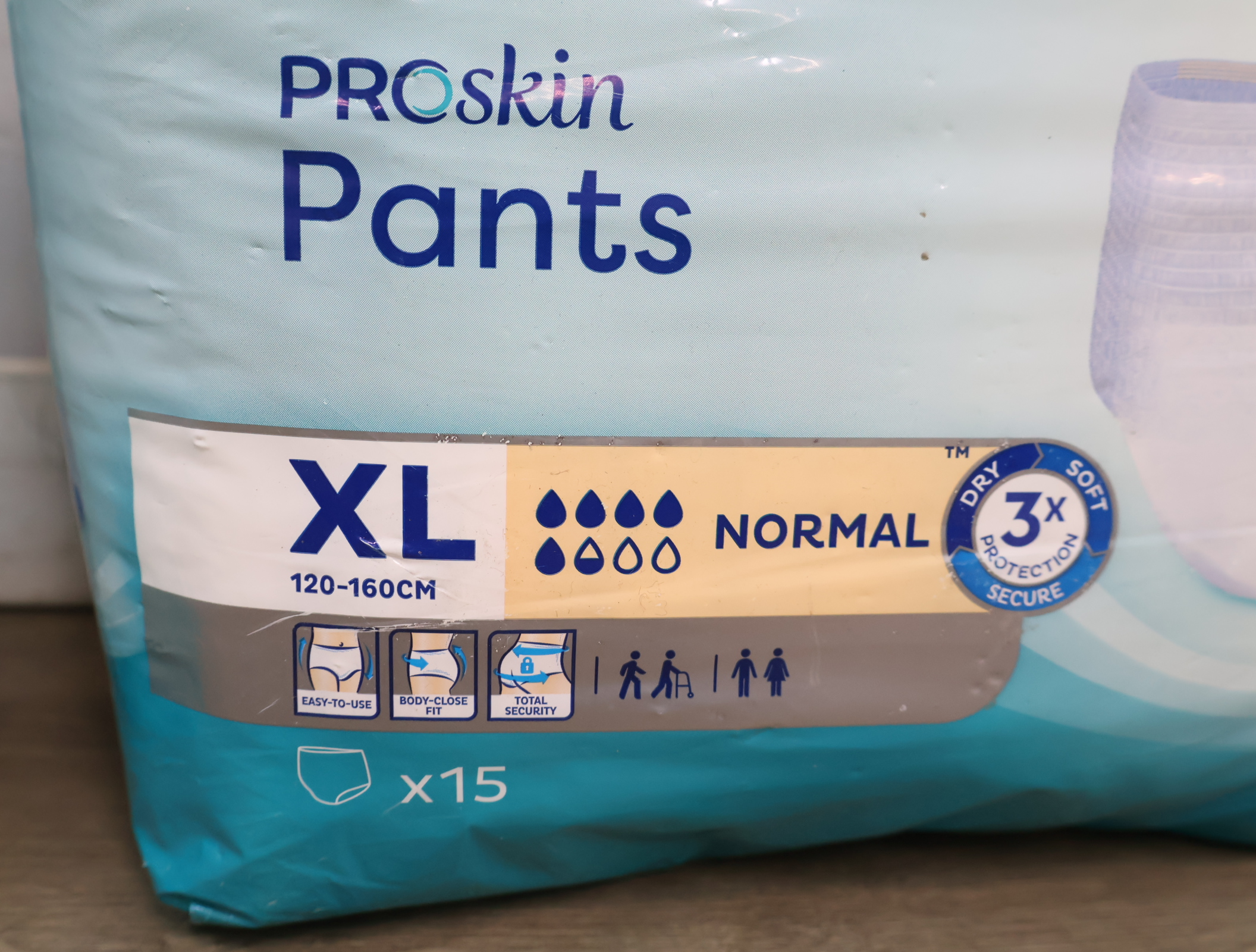 Pakket incontinentiebroekjes en pants'' – foto 9 – kavel bij GSD Auctions, Zoeterwoude