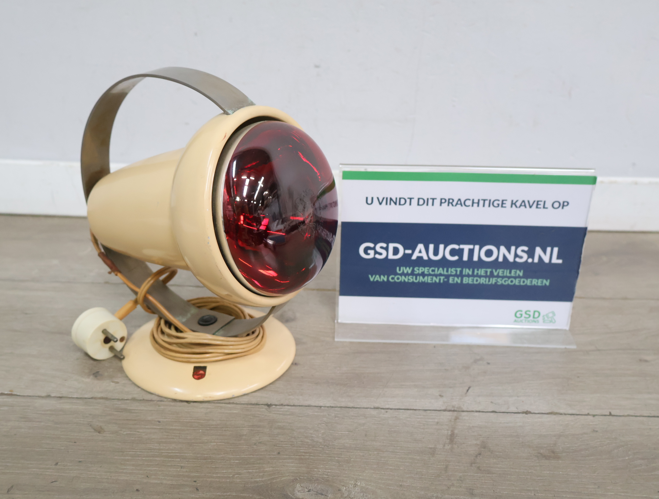 Vintage infraroodlamp – kavel bij GSD Auctions, Zoeterwoude