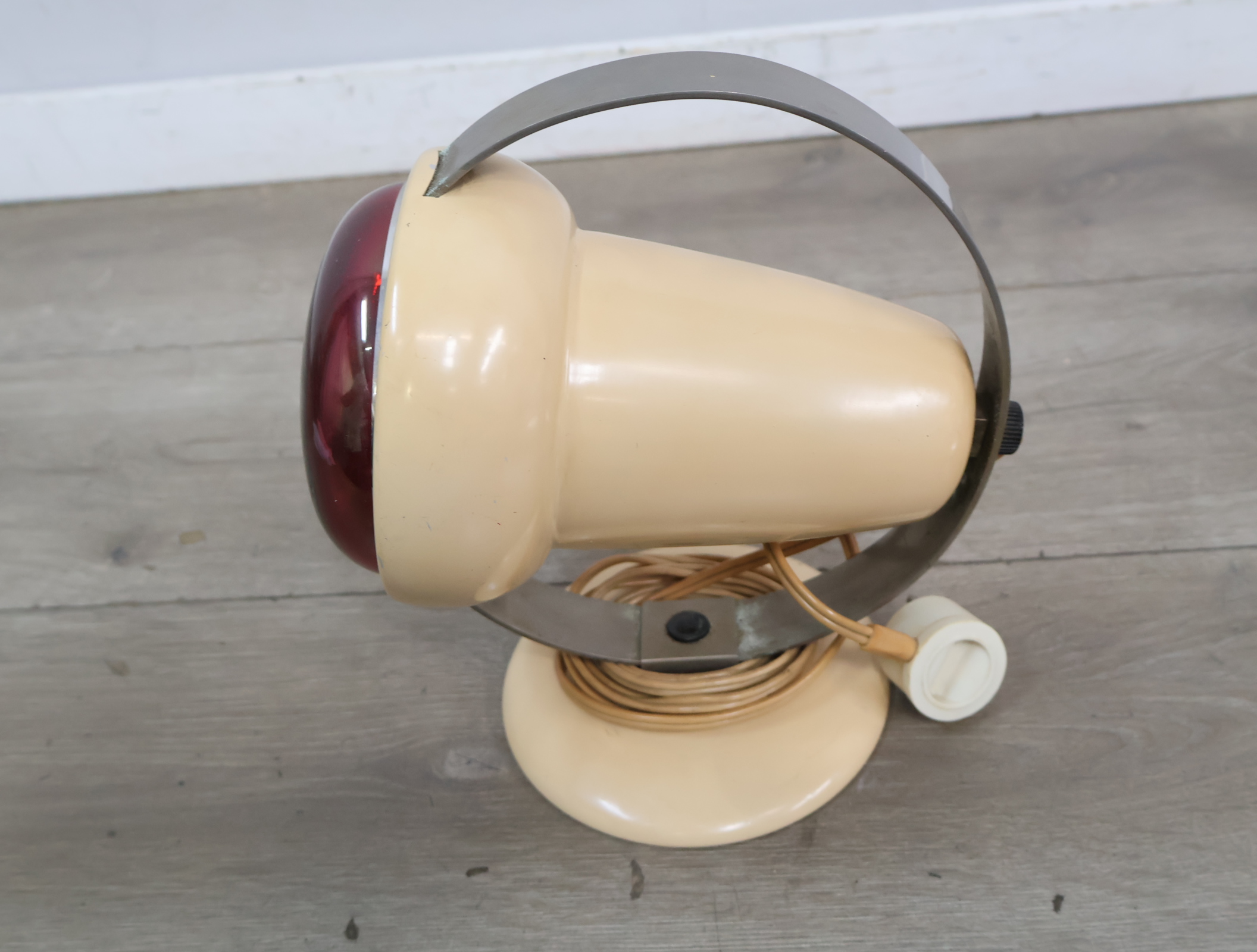 Vintage infraroodlamp – foto 6 – kavel bij GSD Auctions, Zoeterwoude