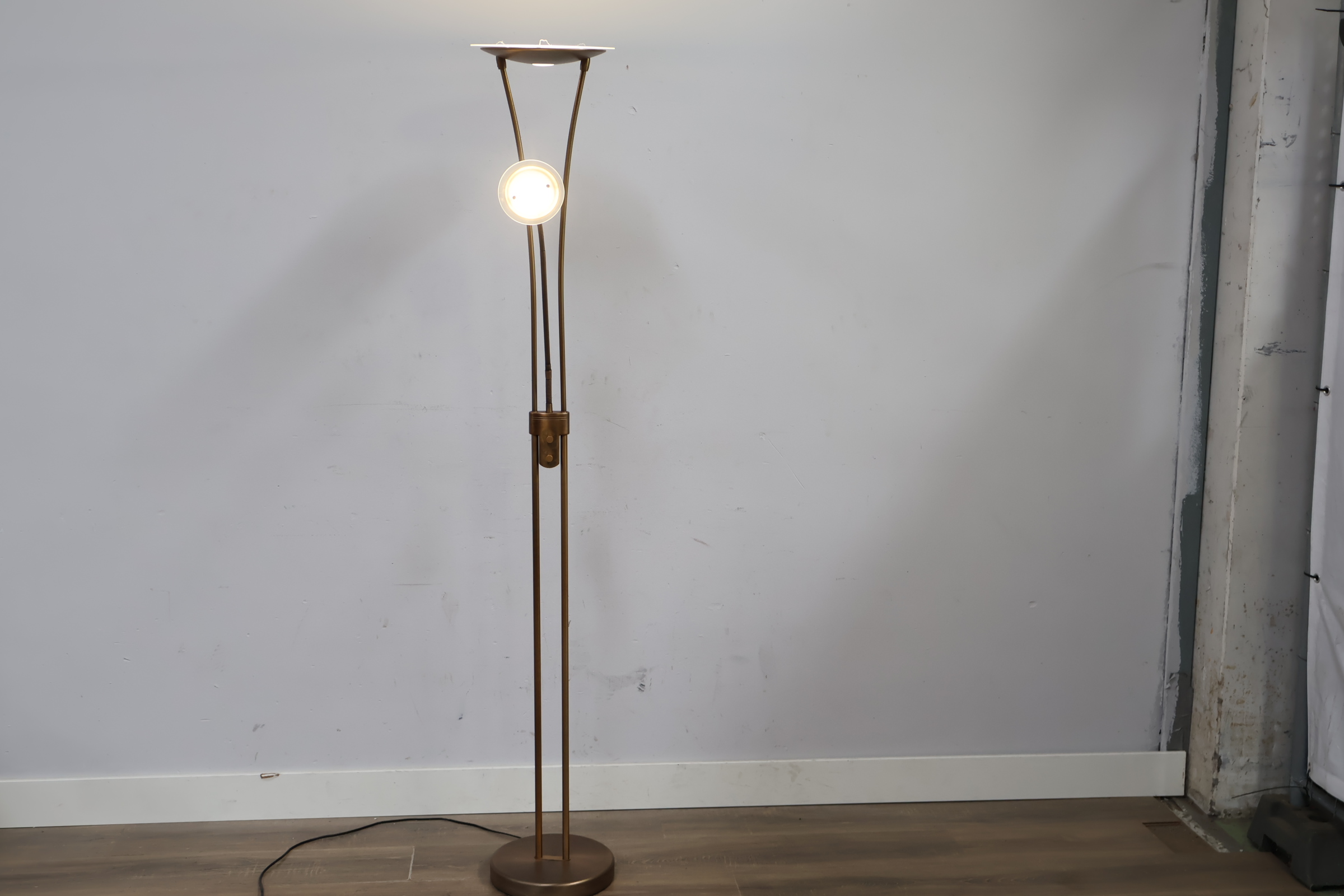Staande leeslamp met dimbare spot'' – foto 4 – kavel bij GSD Auctions, Zoeterwoude