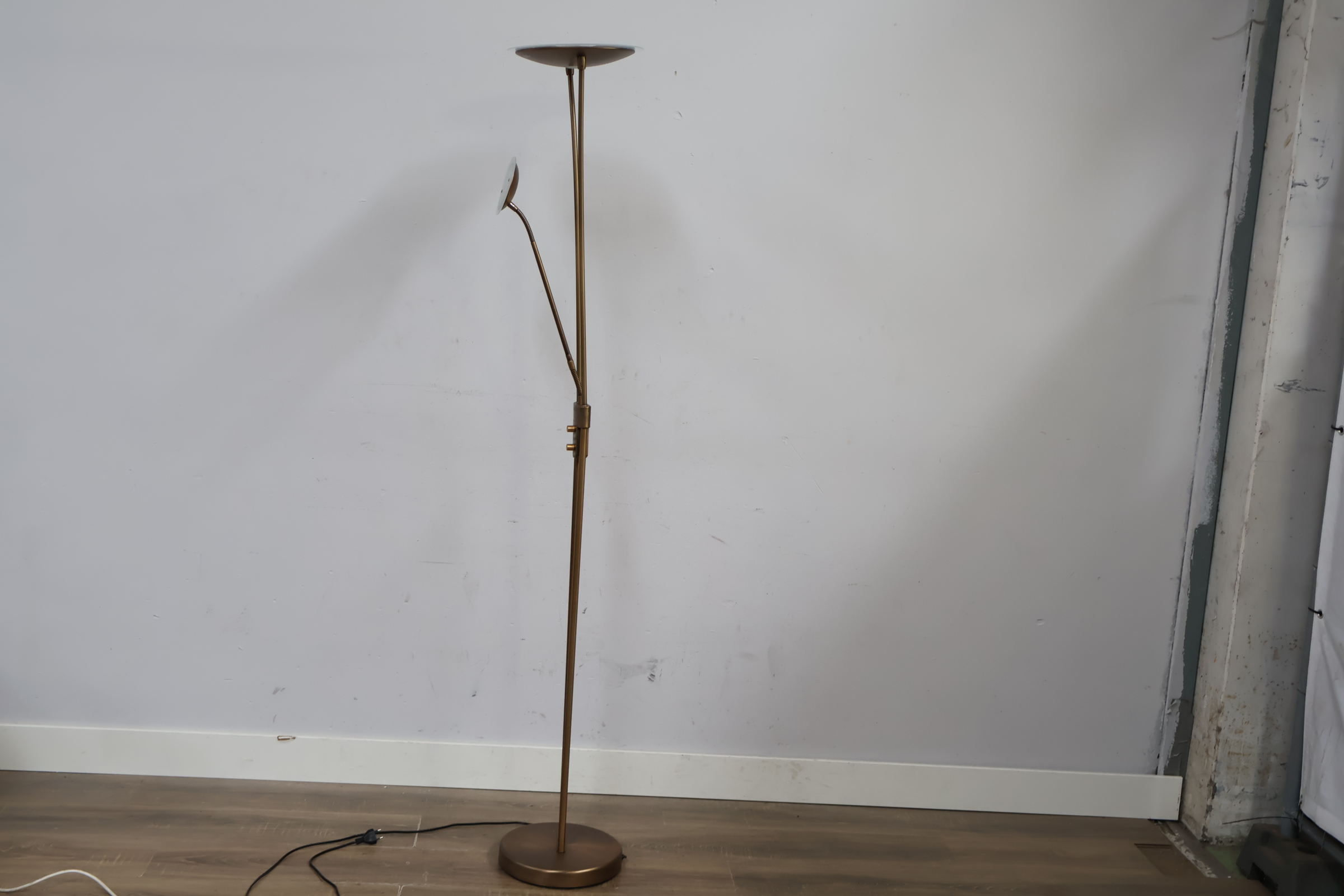 Staande leeslamp met dimbare spot'' – foto 7 – kavel bij GSD Auctions, Zoeterwoude