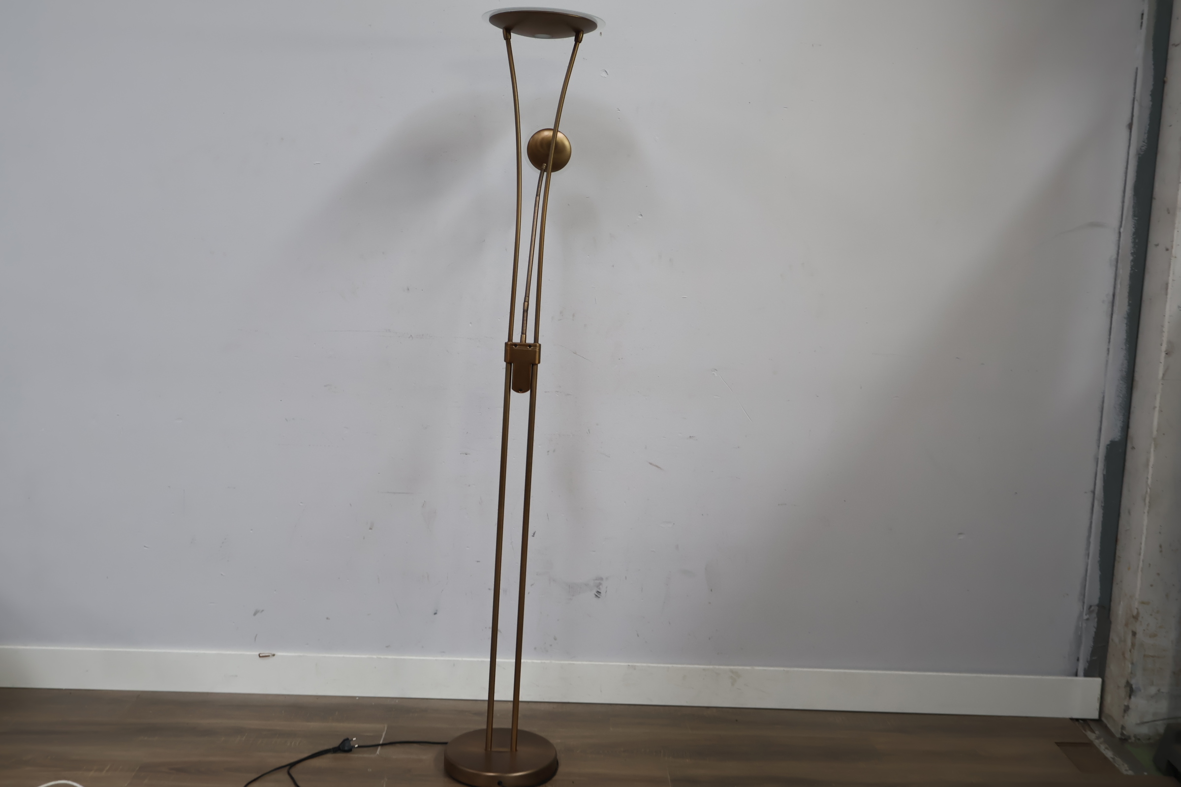 Staande leeslamp met dimbare spot'' – foto 9 – kavel bij GSD Auctions, Zoeterwoude