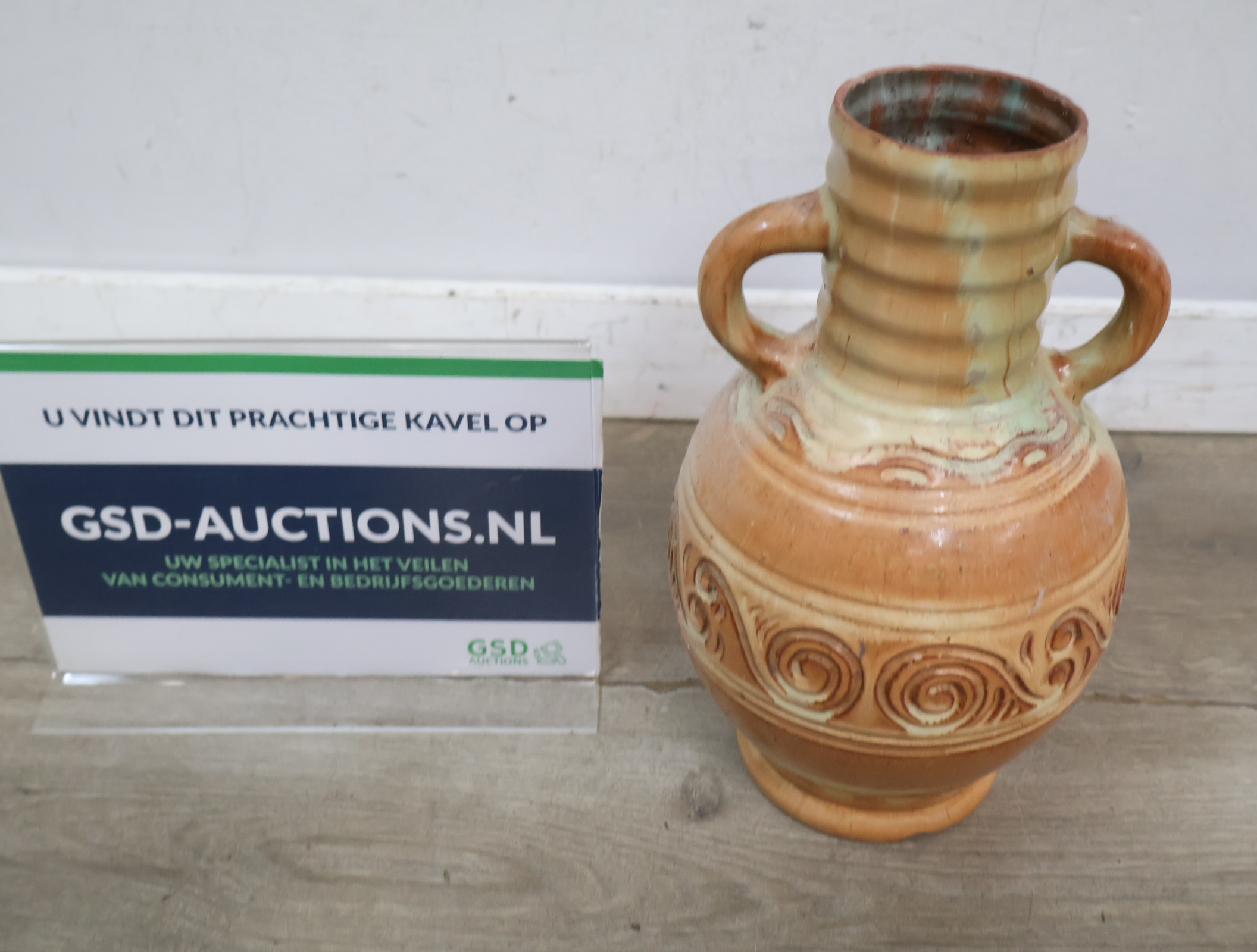 Decoratieve aardewerken vaas'' – foto 2 – kavel bij GSD Auctions, Zoeterwoude