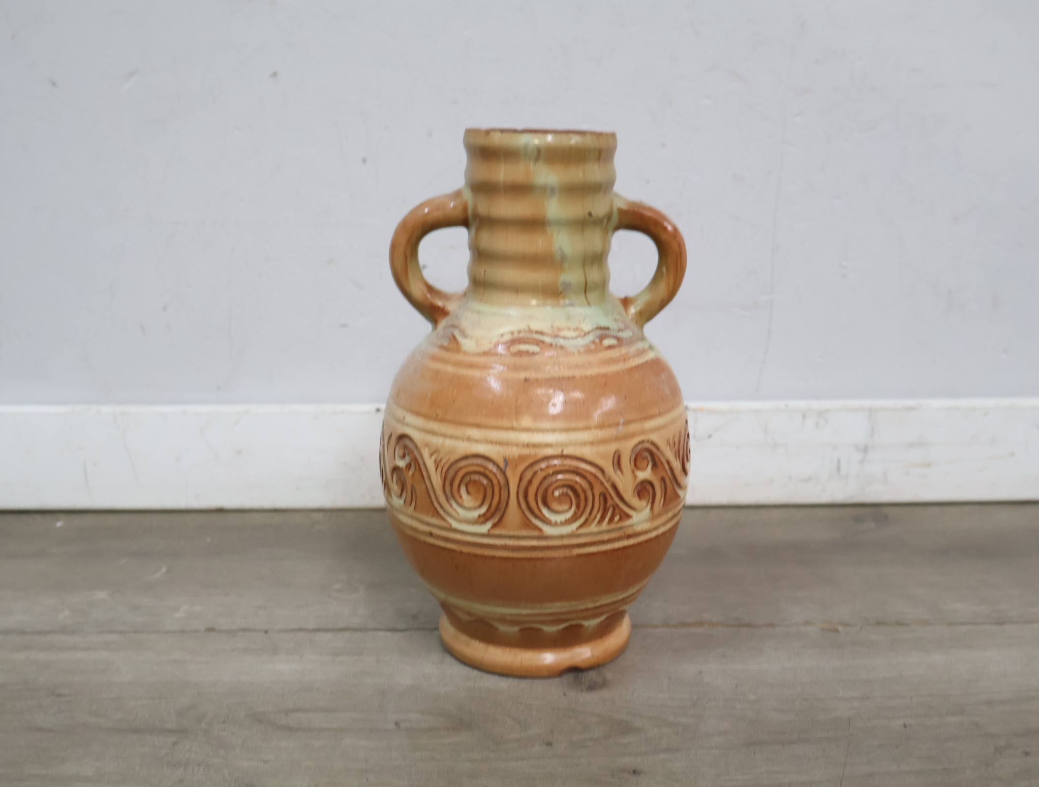 Decoratieve aardewerken vaas'' – foto 6 – kavel bij GSD Auctions, Zoeterwoude