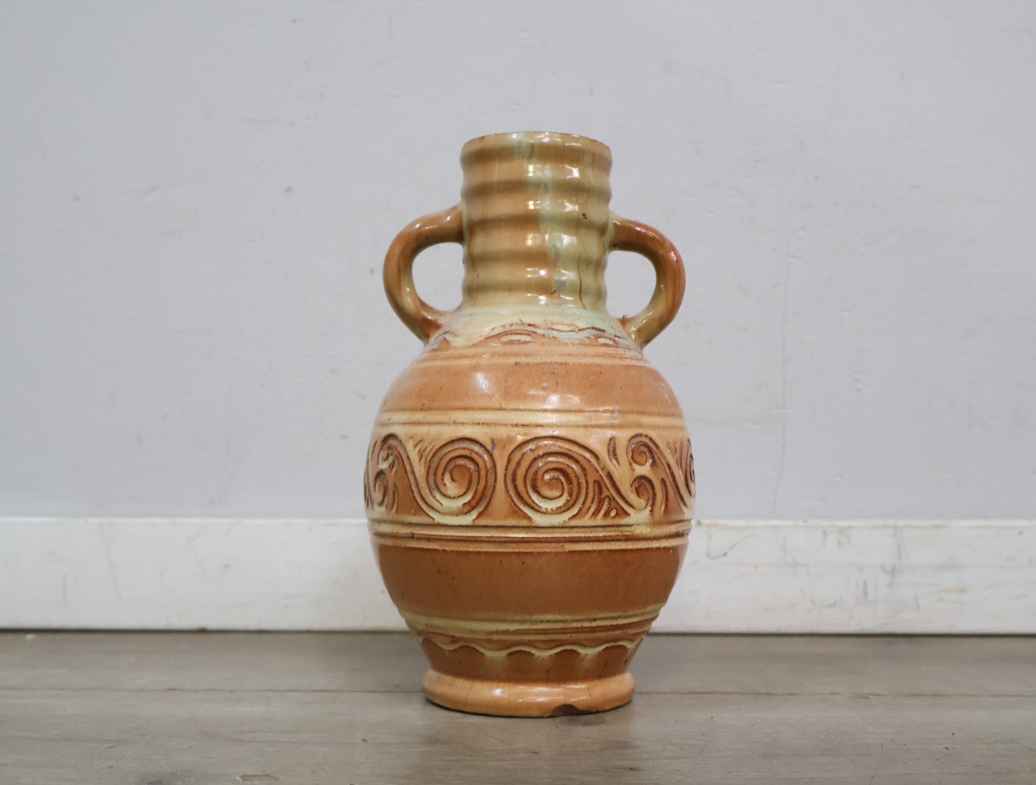 Decoratieve aardewerken vaas'' – foto 7 – kavel bij GSD Auctions, Zoeterwoude