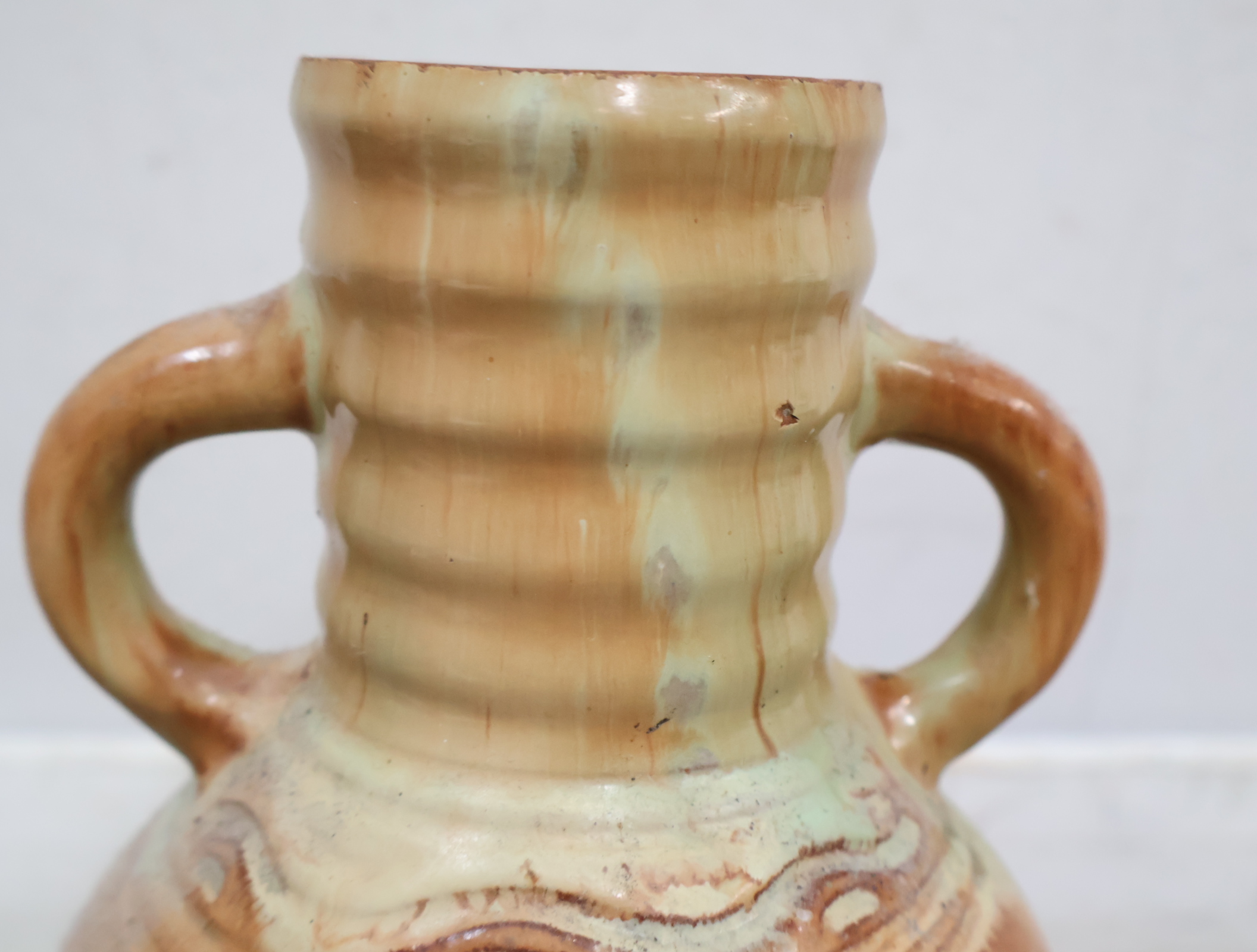 Decoratieve aardewerken vaas'' – foto 9 – kavel bij GSD Auctions, Zoeterwoude