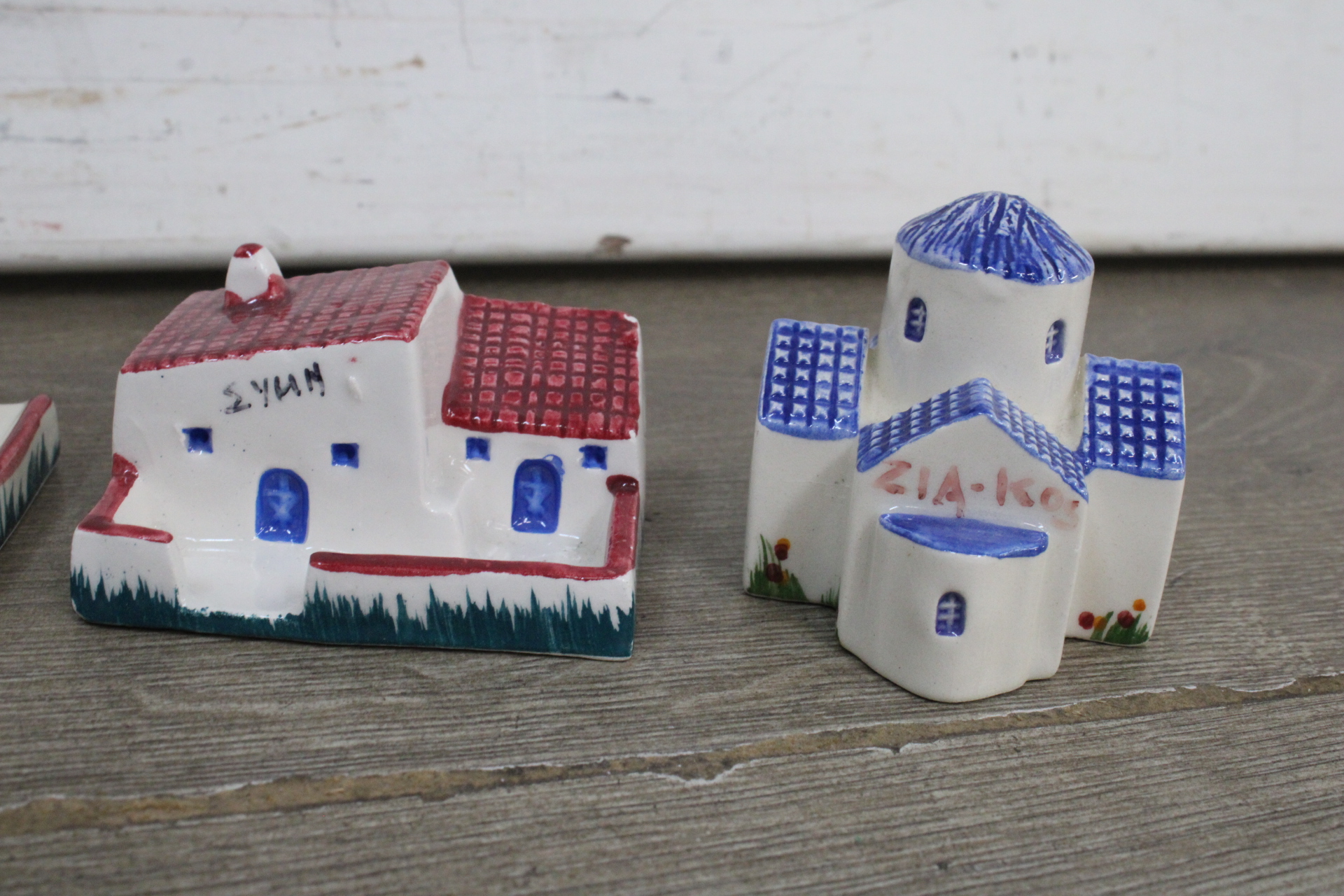 Set kleine keramische Griekse huisjes'' – foto 6 – kavel bij GSD Auctions, Zoeterwoude