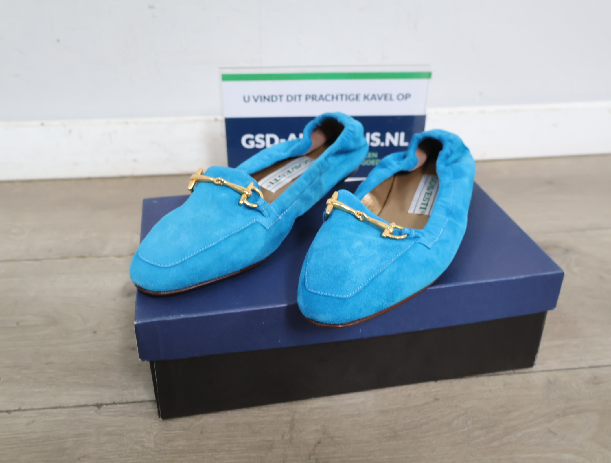 Dames loafers van Scavesti'' – kavel bij GSD Auctions, Zoeterwoude