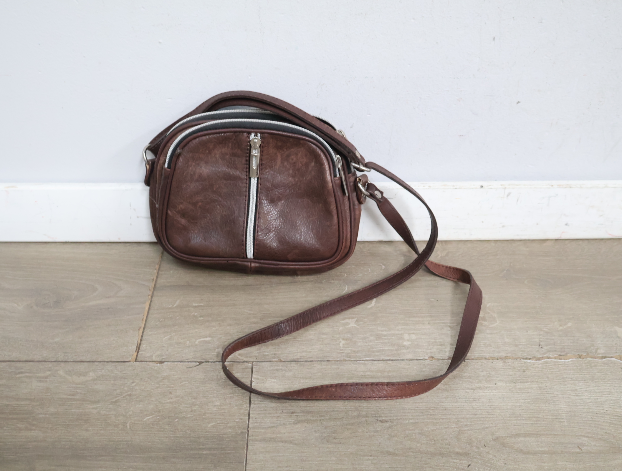 Bruine leren damestas'' – foto 5 – kavel bij GSD Auctions, Zoeterwoude