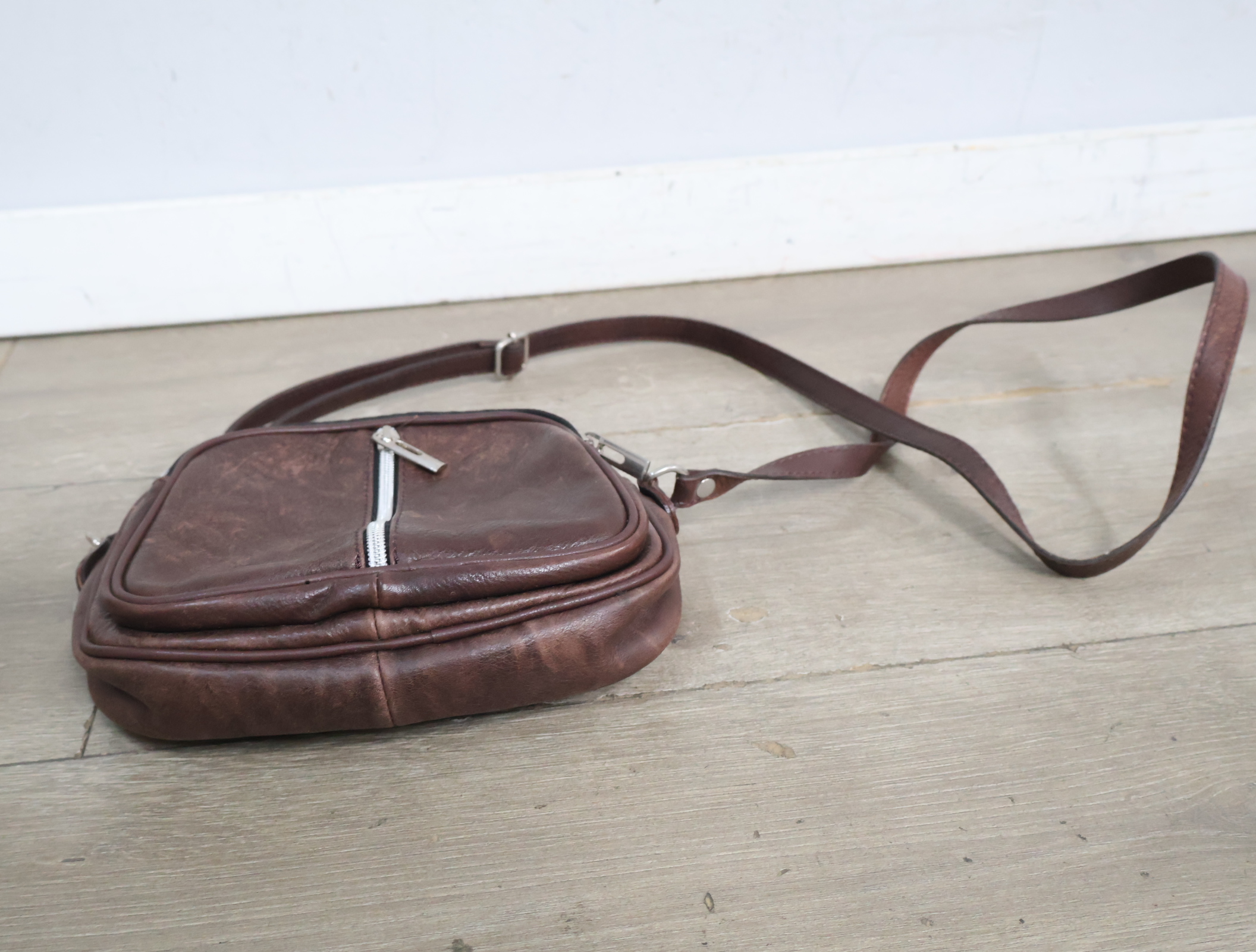 Bruine leren damestas'' – foto 9 – kavel bij GSD Auctions, Zoeterwoude