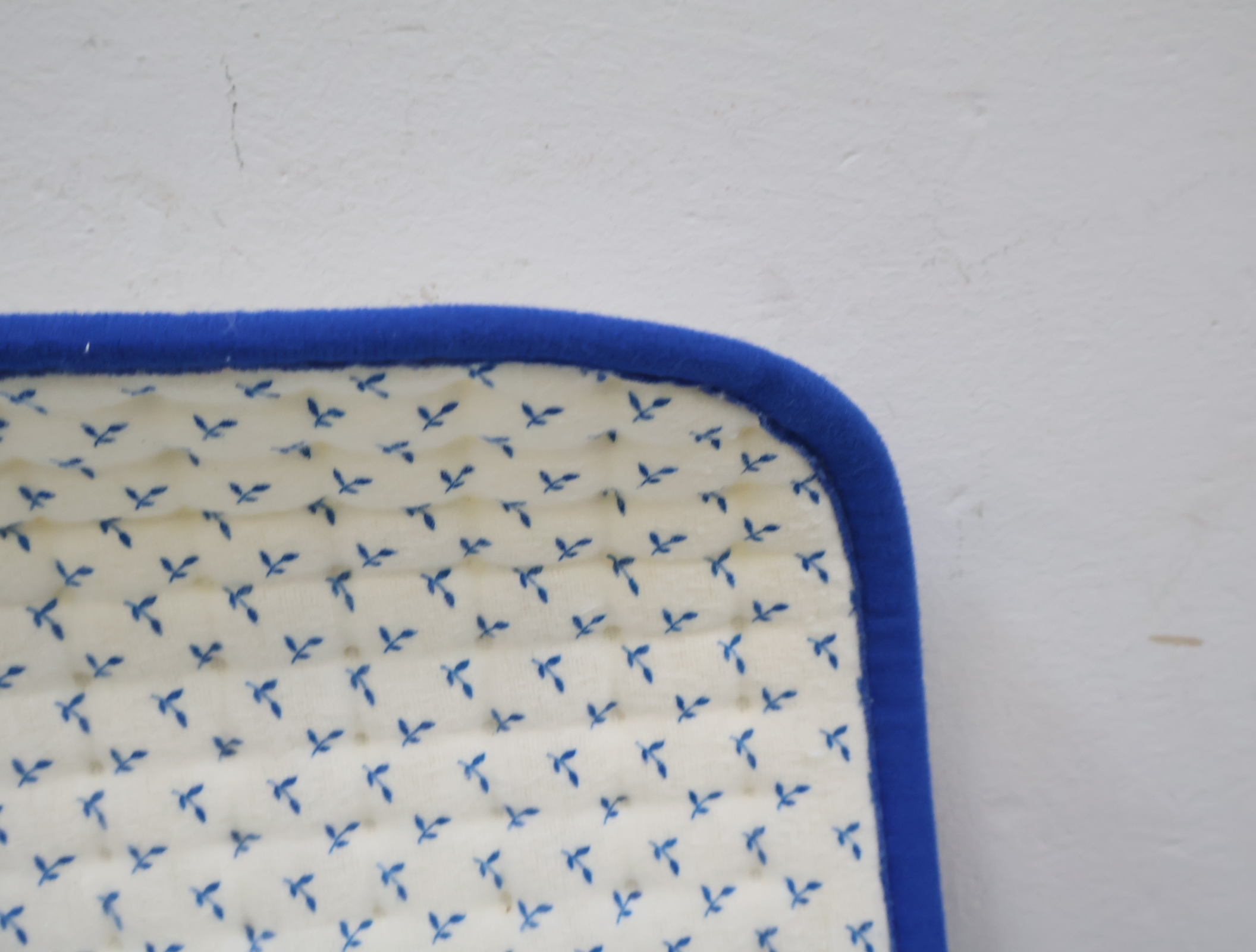 Elektrisch verwarmd kussen'' – foto 10 – kavel bij GSD Auctions, Zoeterwoude
