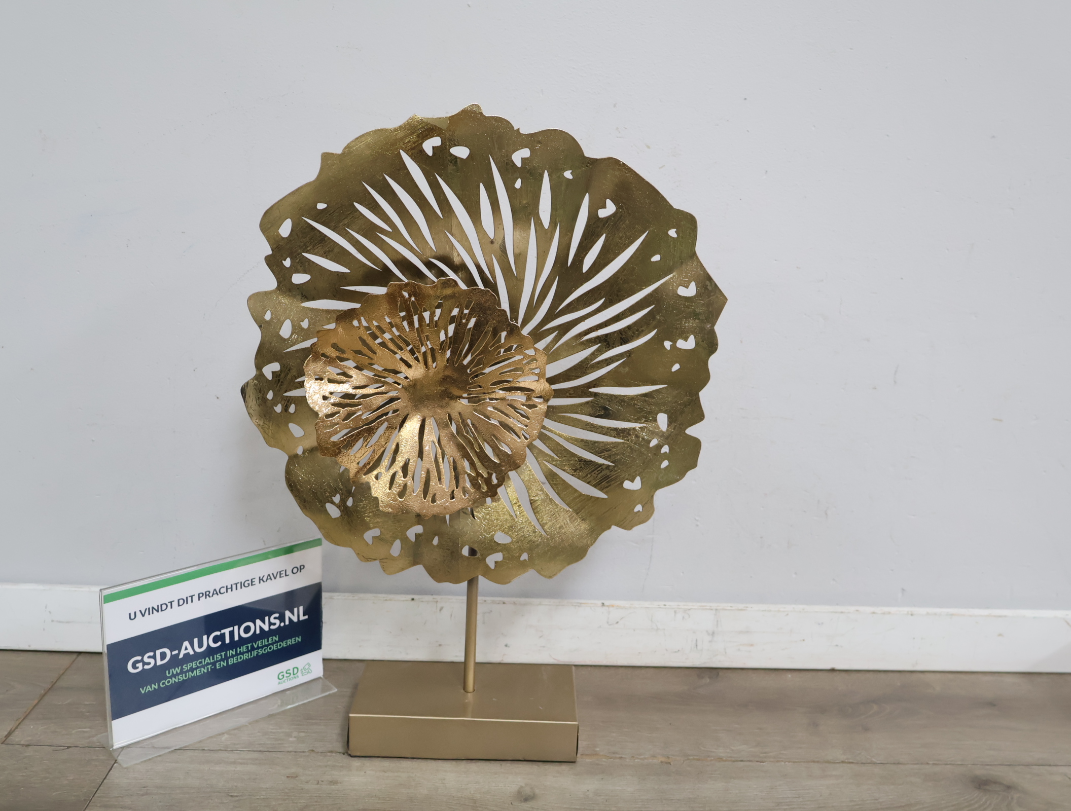 Gouden metalen decoratieve bloem'' – foto 3 – kavel bij GSD Auctions, Zoeterwoude