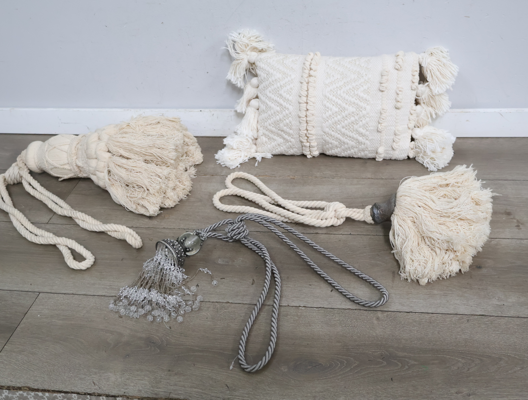 Decoratieve gordelkoorden met kwastjes'' – foto 3 – kavel bij GSD Auctions, Zoeterwoude