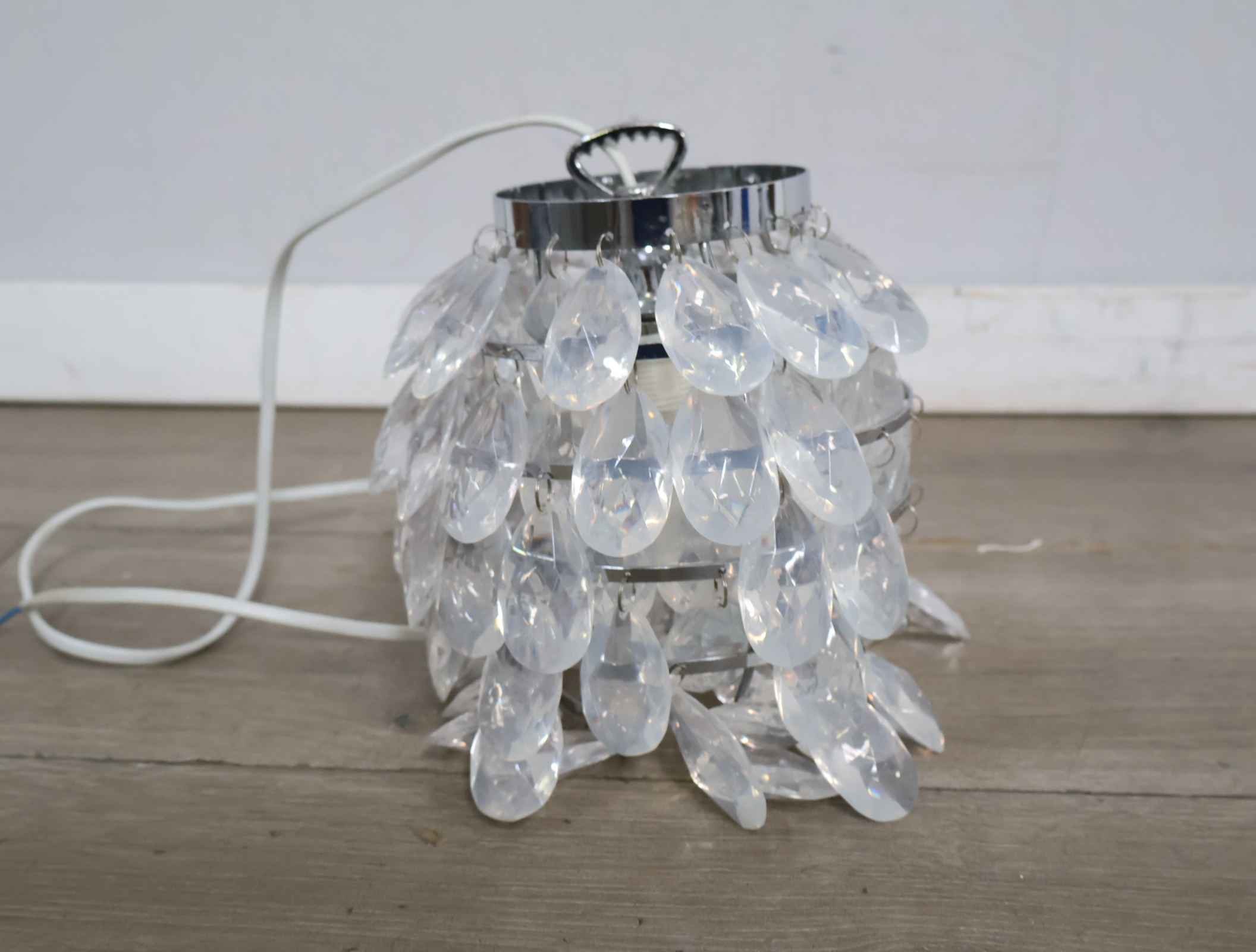 Hanglamp met glazen druppels'' – foto 2 – kavel bij GSD Auctions, Zoeterwoude