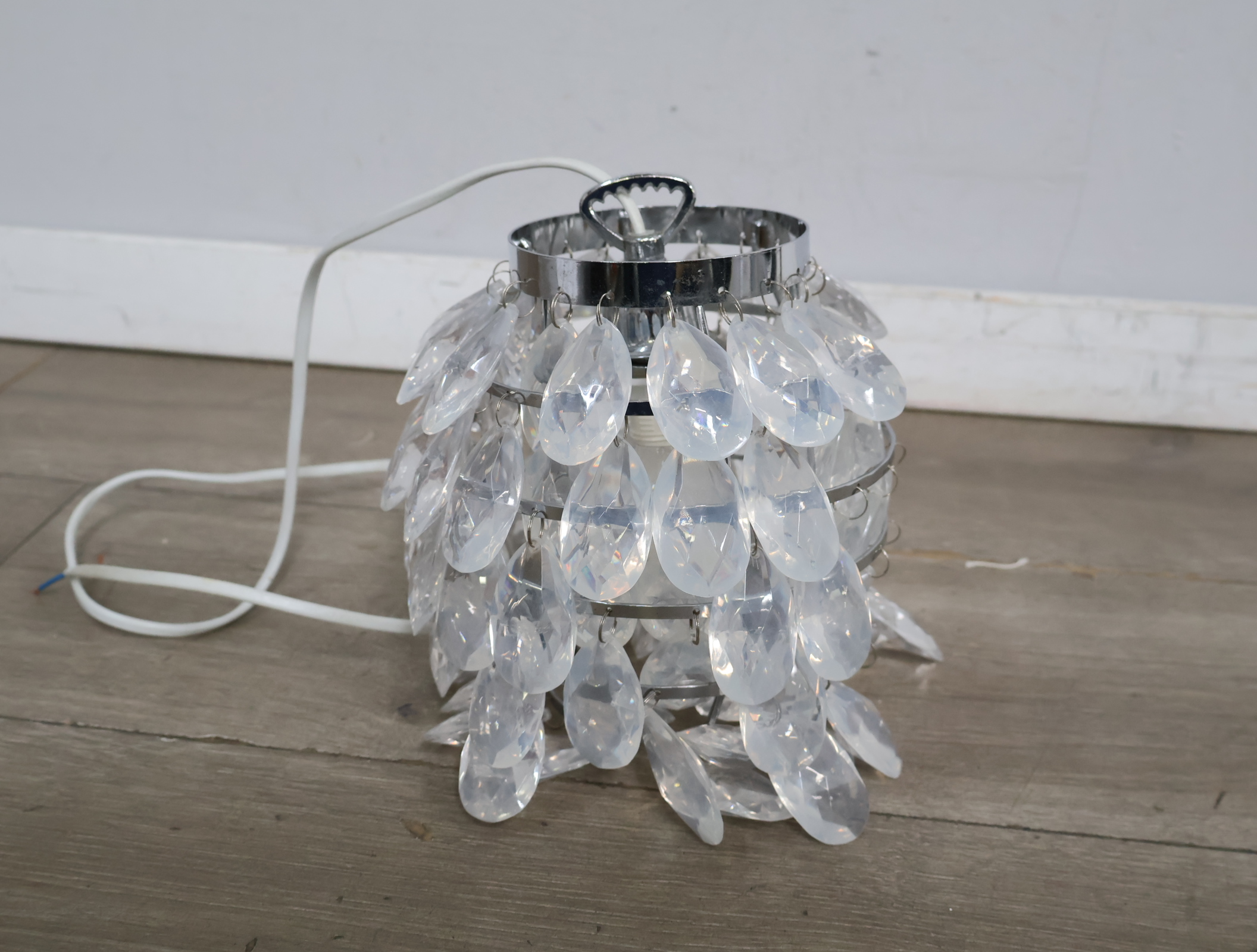 Hanglamp met glazen druppels'' – foto 4 – kavel bij GSD Auctions, Zoeterwoude