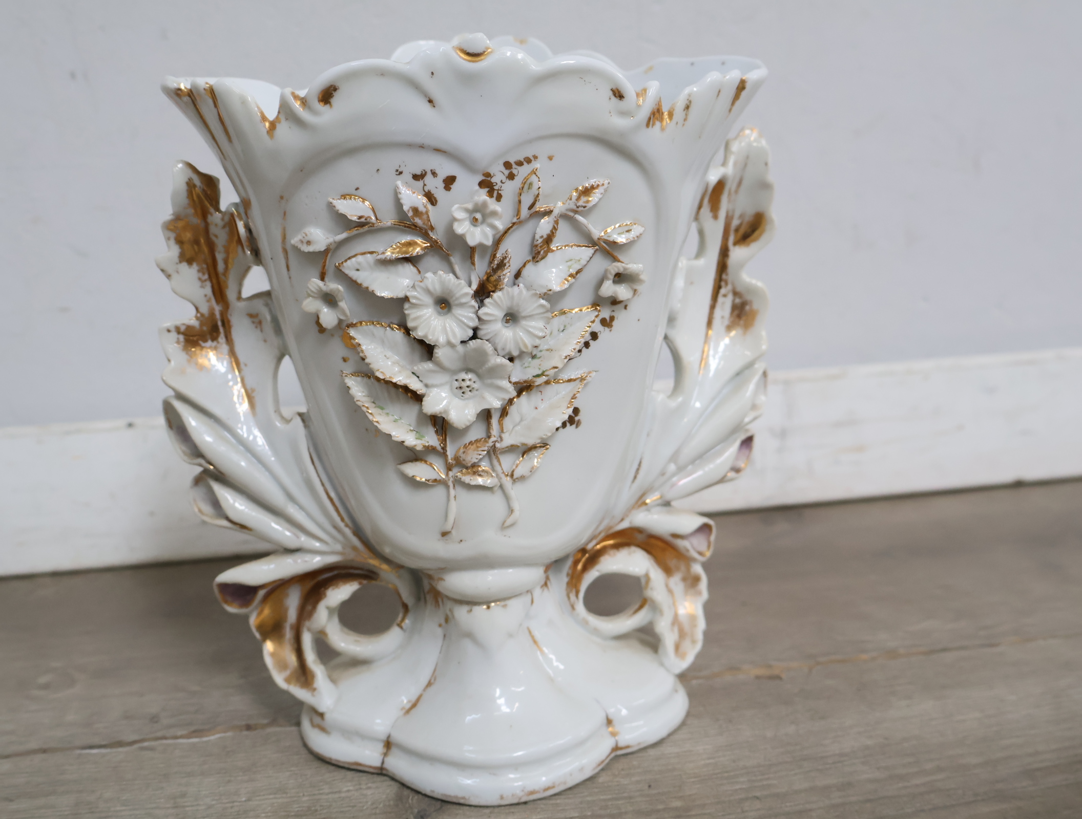 Set van drie porseleinen vazen'' – foto 10 – kavel bij GSD Auctions, Zoeterwoude