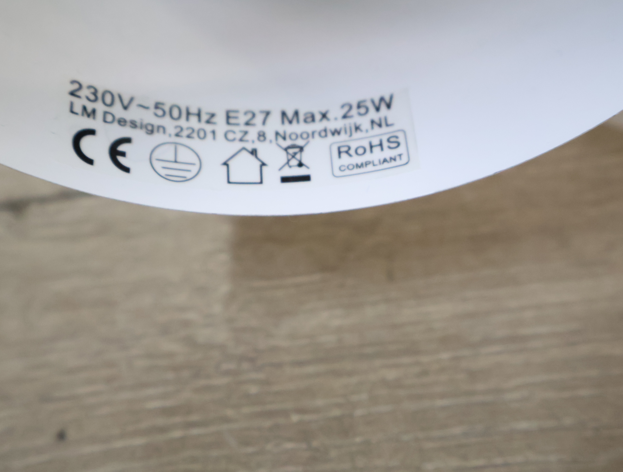 Witte wandlamp met bevestigingsmateriaal'' – foto 9 – kavel bij GSD Auctions, Zoeterwoude