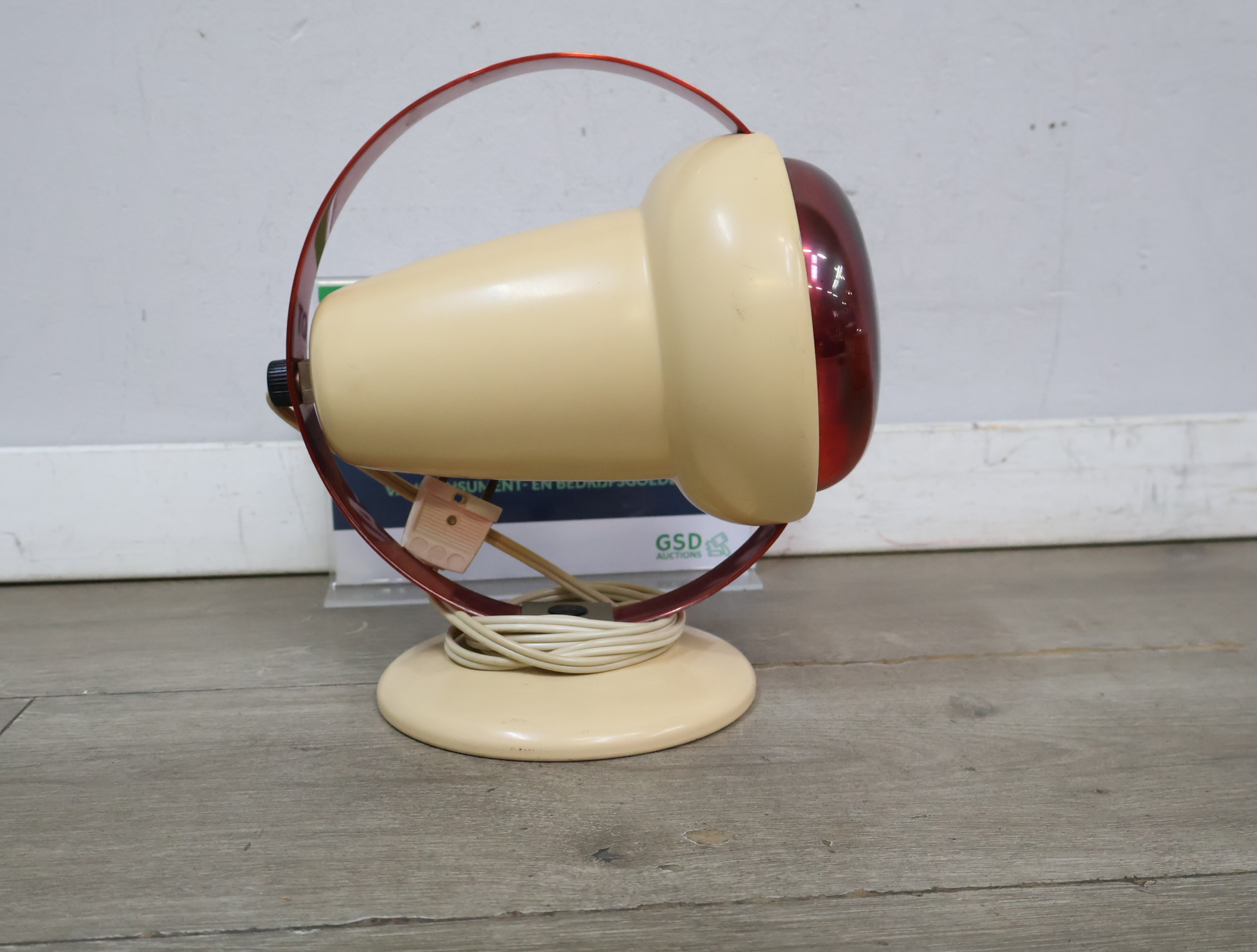 Vintage warmte- of infraroodlamp'' – foto 3 – kavel bij GSD Auctions, Zoeterwoude