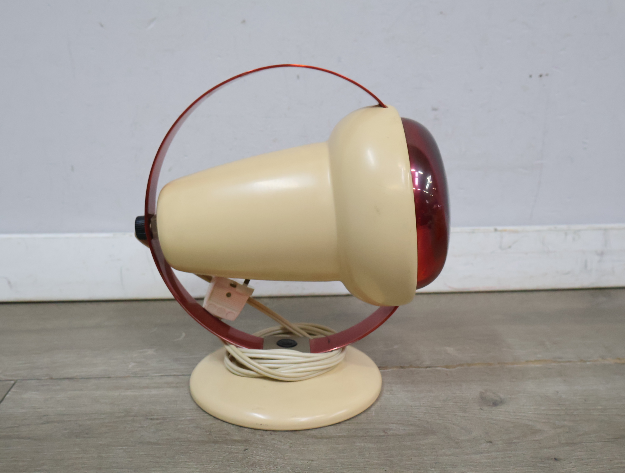 Vintage warmte- of infraroodlamp'' – foto 4 – kavel bij GSD Auctions, Zoeterwoude