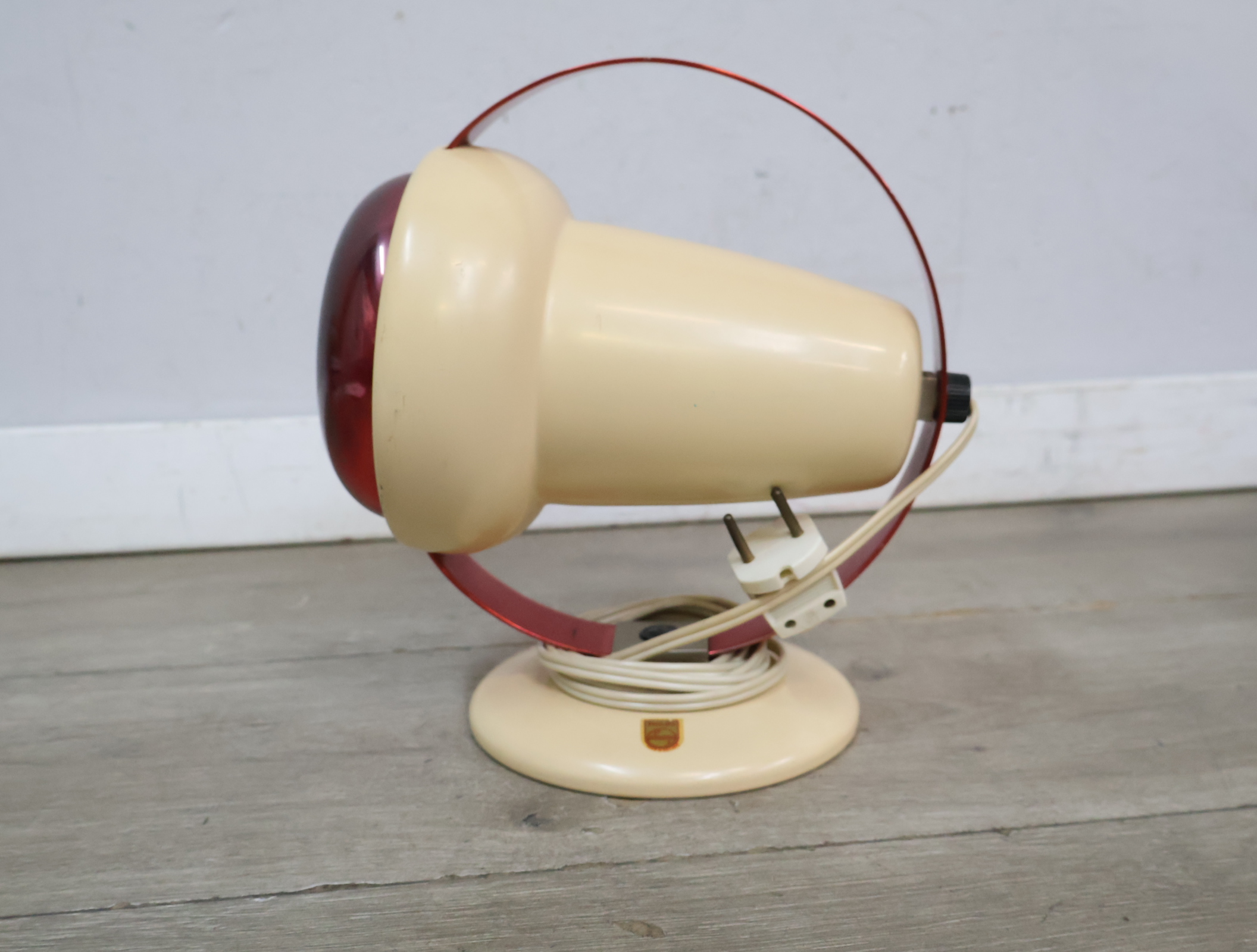 Vintage warmte- of infraroodlamp'' – foto 8 – kavel bij GSD Auctions, Zoeterwoude
