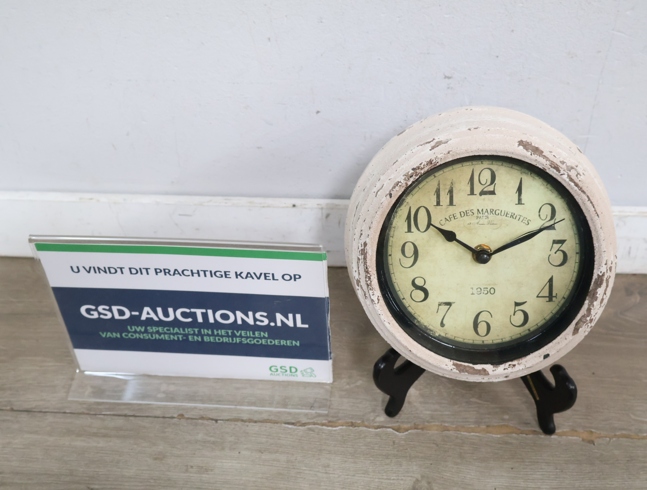 Decoratieve retro tafelklok'' – kavel bij GSD Auctions, Zoeterwoude