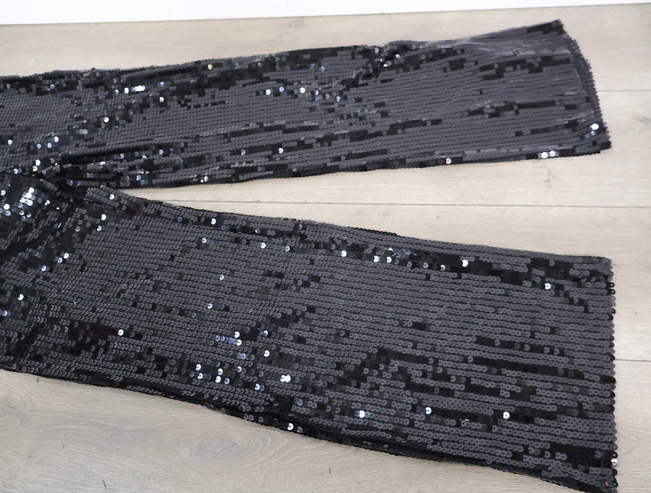 Zwarte glitterpantalon'' – foto 5 – kavel bij GSD Auctions, Zoeterwoude