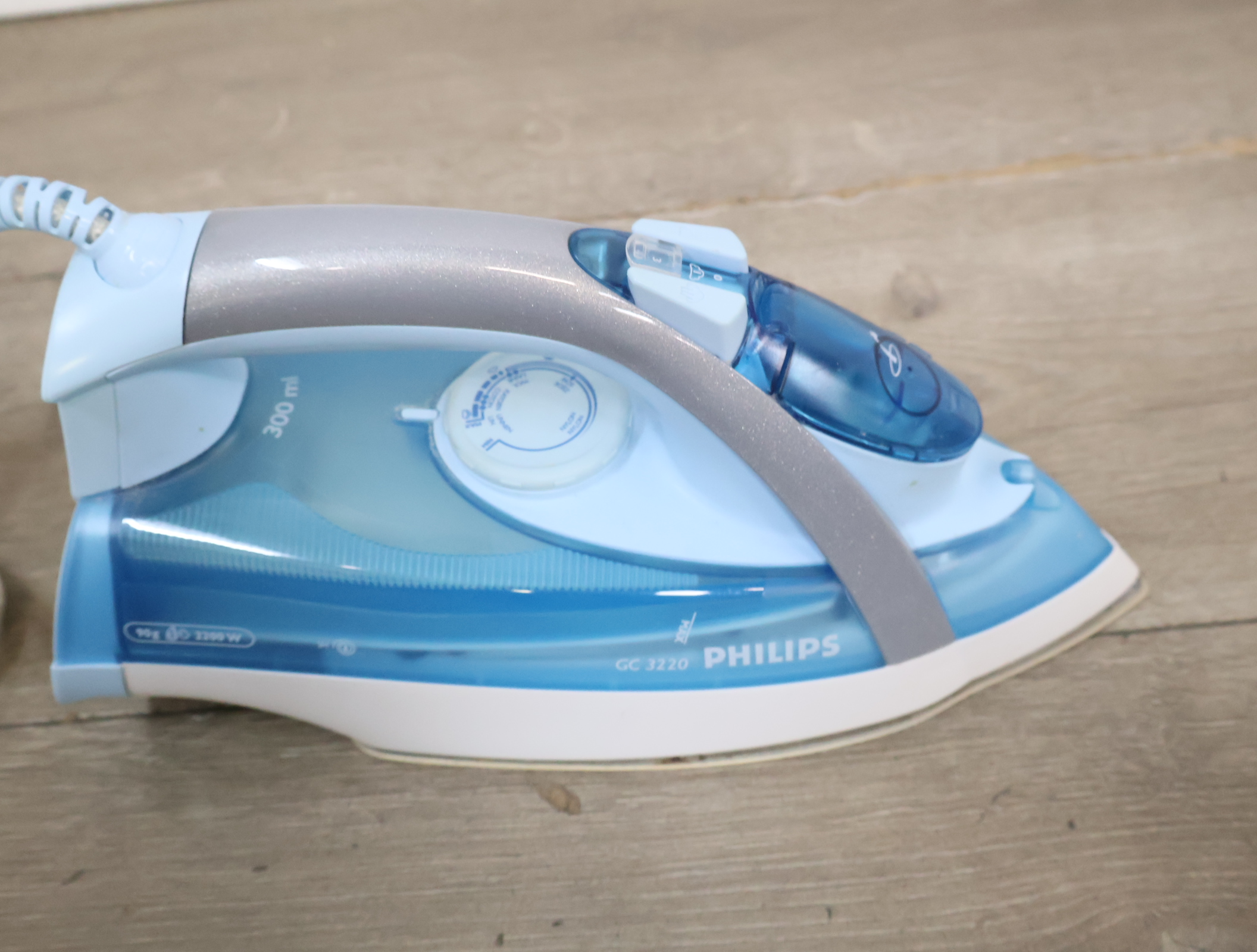 Elektrisch stoomstrijkijzer Philips GC3220'' – foto 7 – kavel bij GSD Auctions, Zoeterwoude