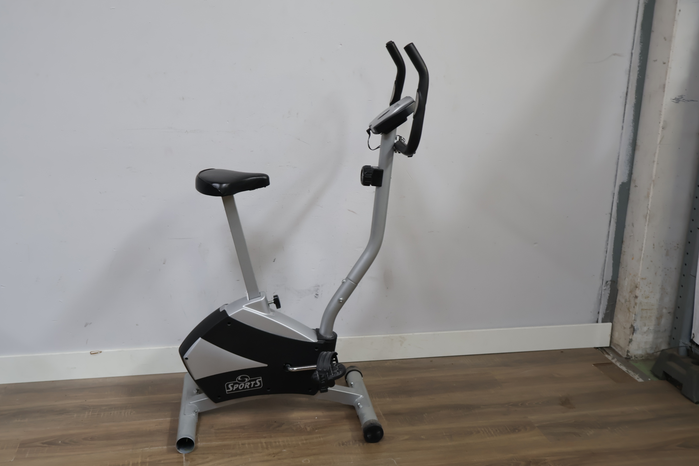 Sports Fitness hometrainer'' – foto 3 – kavel bij GSD Auctions, Zoeterwoude
