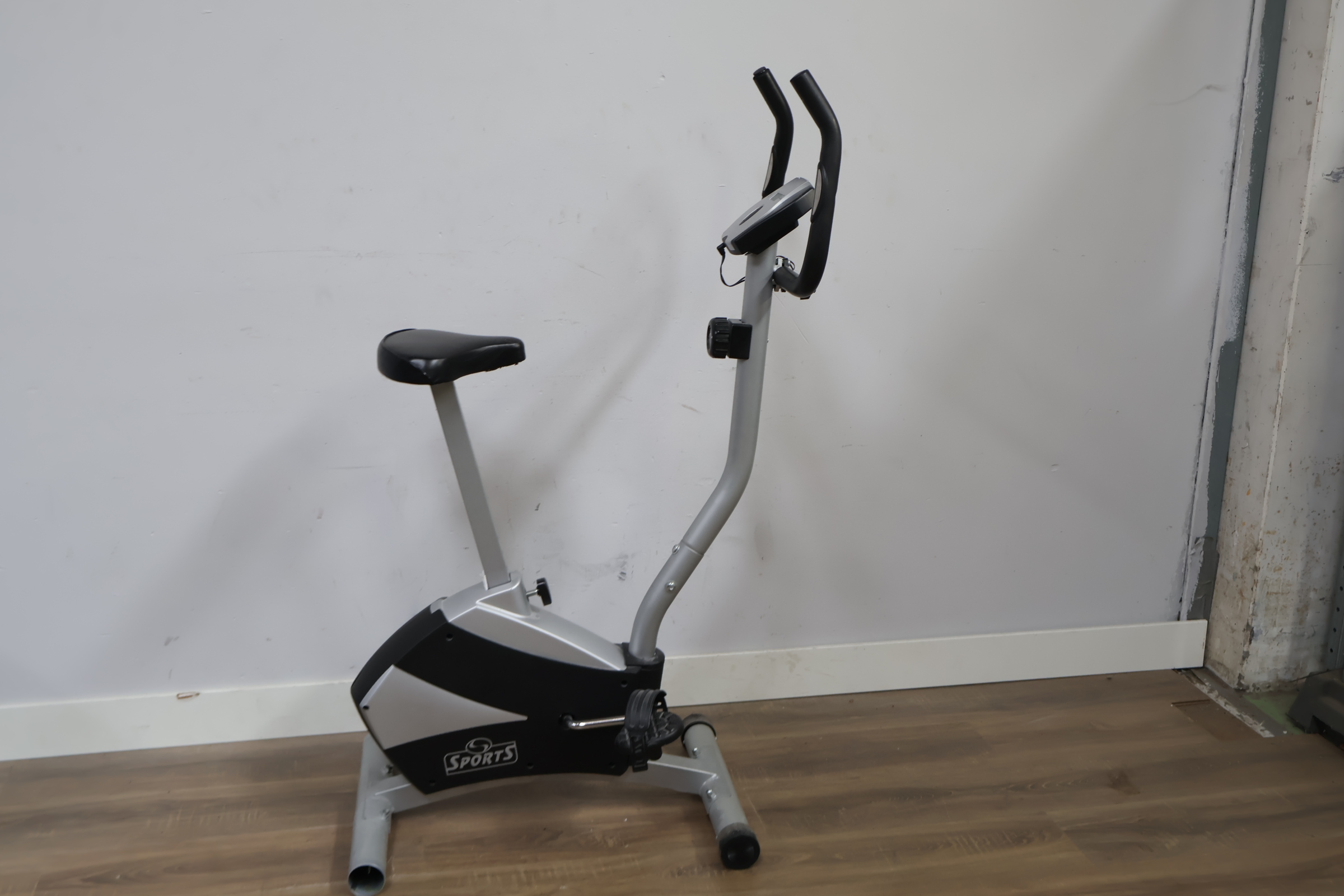 Sports Fitness hometrainer'' – foto 4 – kavel bij GSD Auctions, Zoeterwoude