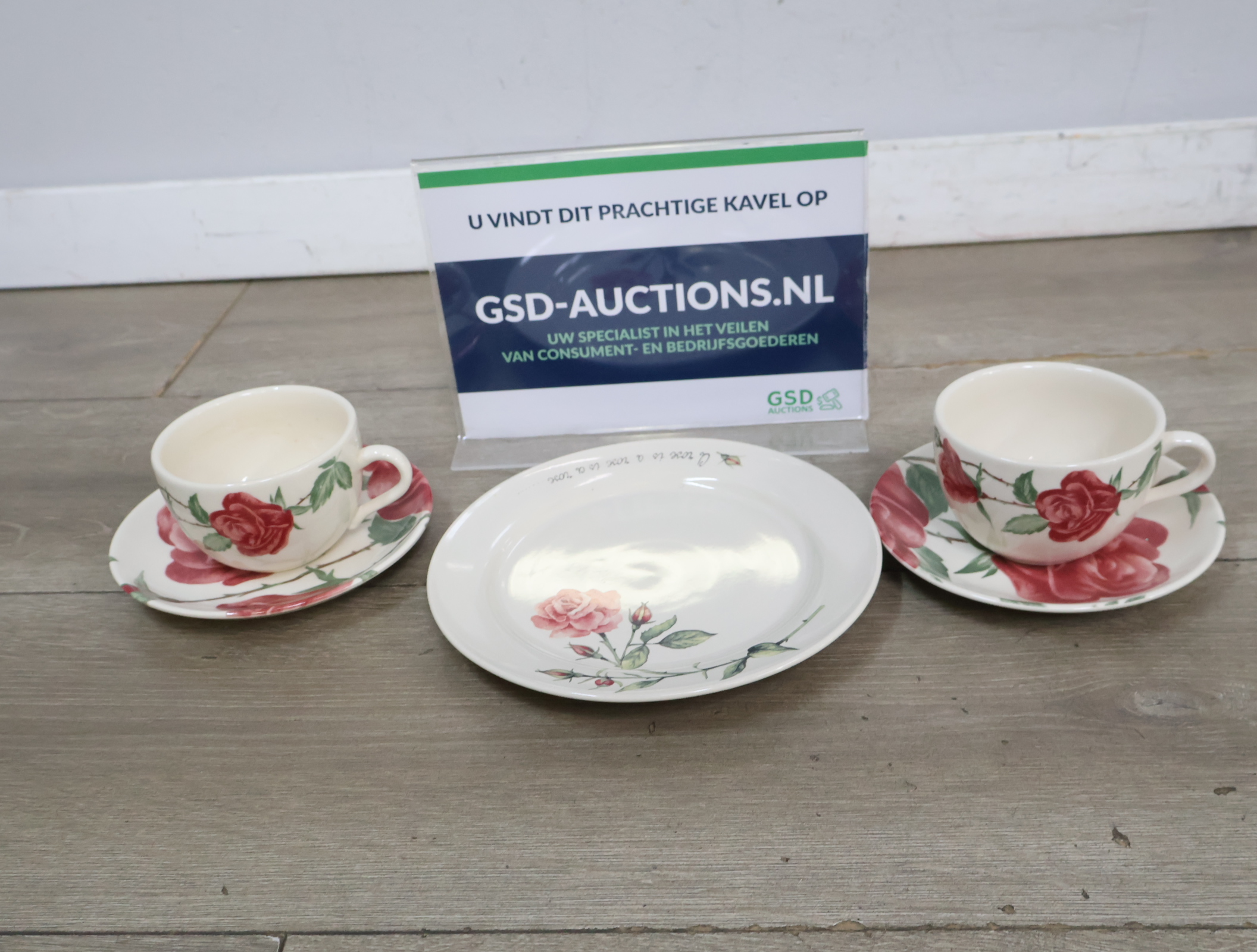 Theeservies met rozenmotief'' – foto 2 – kavel bij GSD Auctions, Zoeterwoude