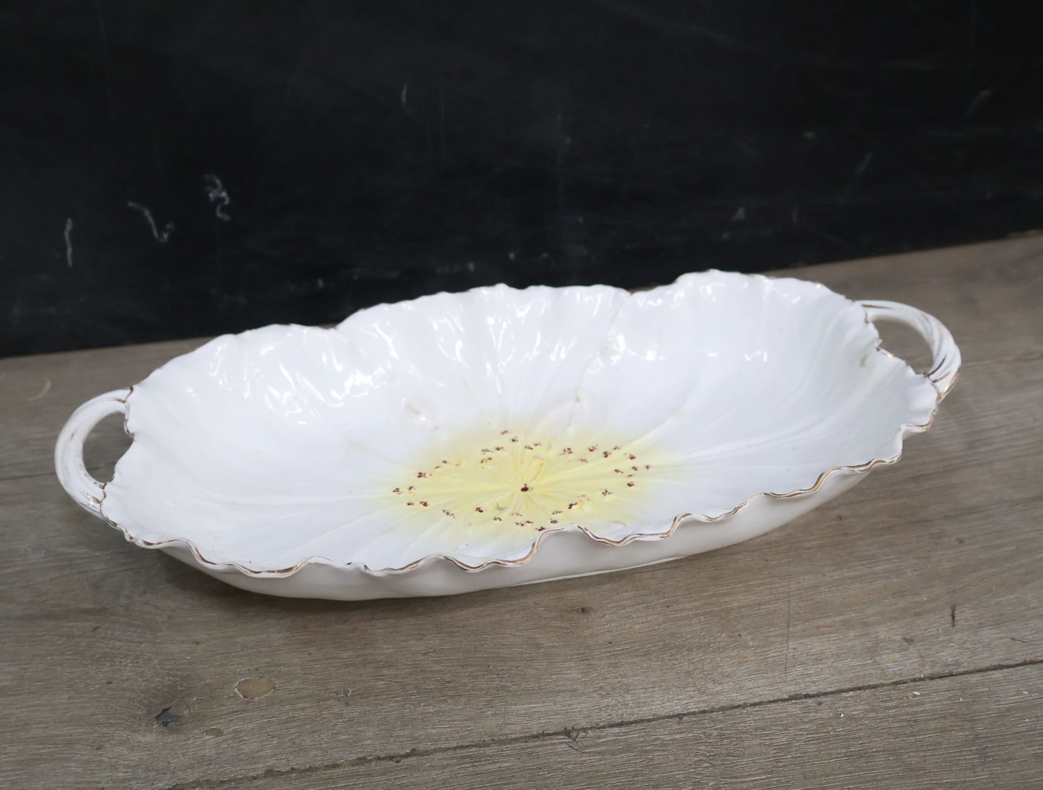 Decoratief porseleinen schaal in bloemvorm'' – foto 3 – kavel bij GSD Auctions, Zoeterwoude