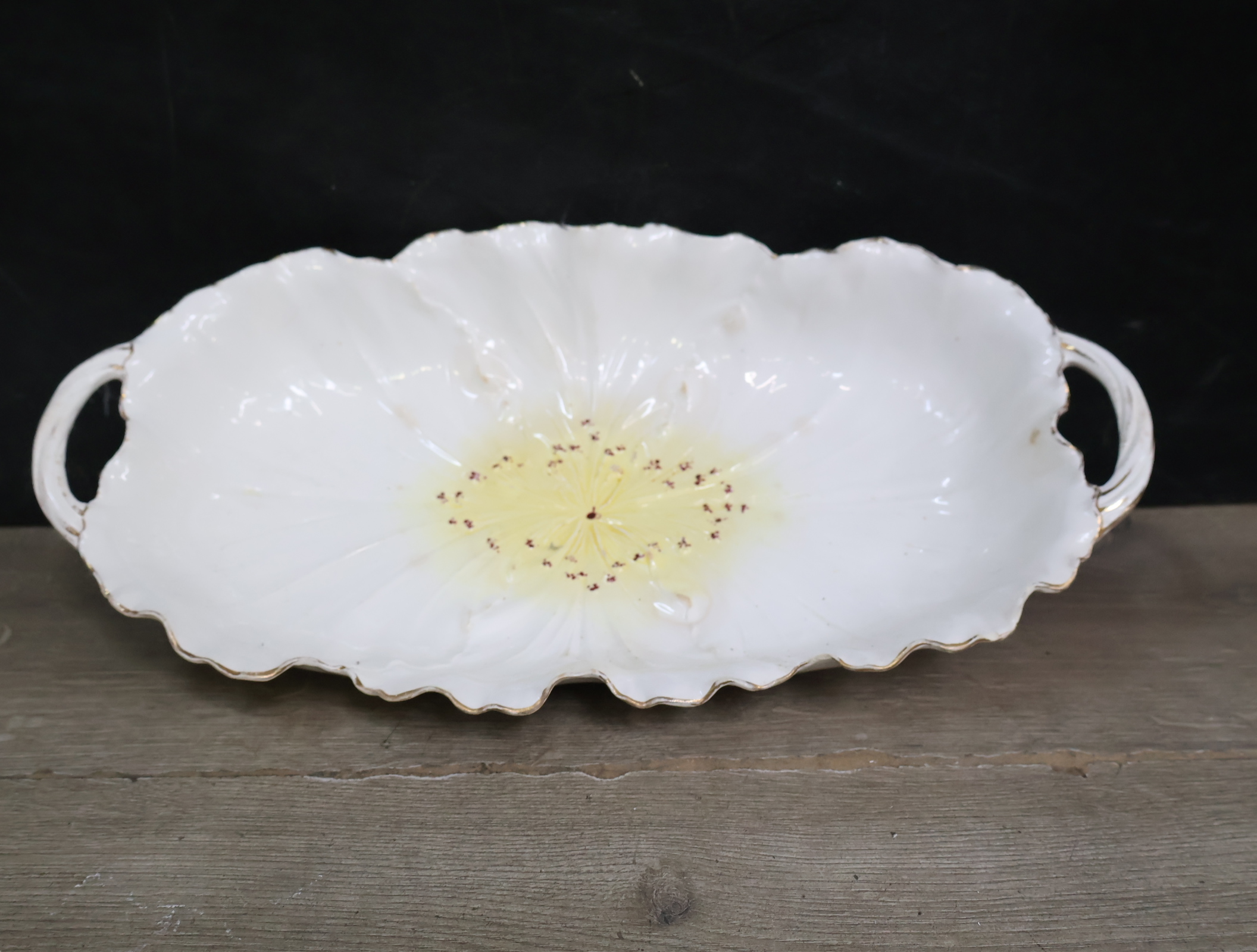 Decoratief porseleinen schaal in bloemvorm'' – foto 9 – kavel bij GSD Auctions, Zoeterwoude
