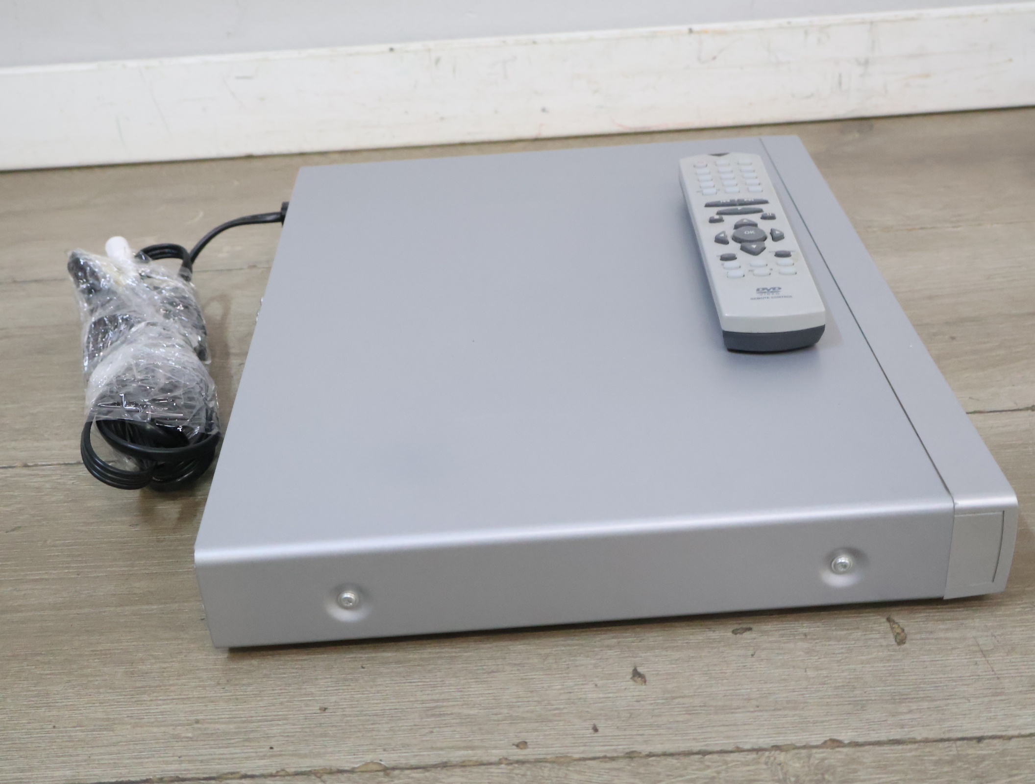 Aristona DVD-speler met afstandsbediening'' – foto 5 – kavel bij GSD Auctions, Zoeterwoude