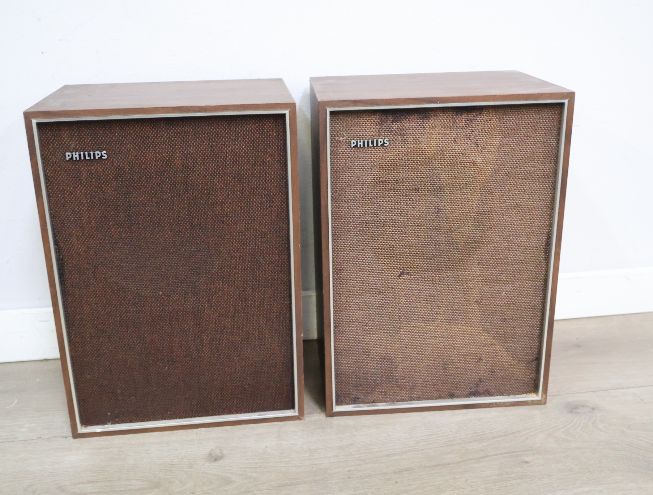 Set vintage Philips luidsprekers'' – foto 3 – kavel bij GSD Auctions, Zoeterwoude