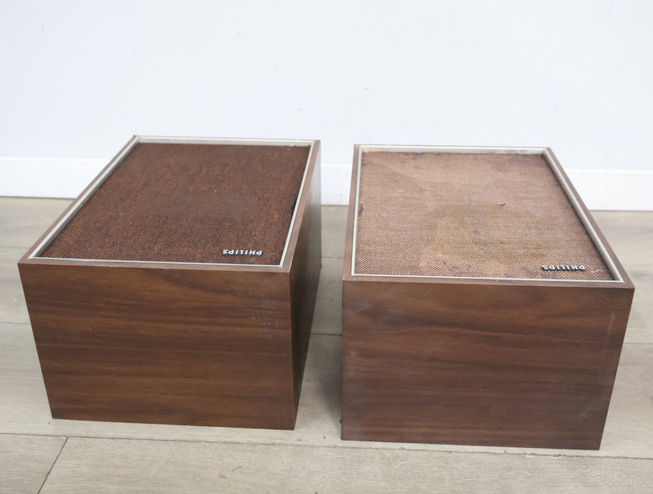Set vintage Philips luidsprekers'' – foto 10 – kavel bij GSD Auctions, Zoeterwoude