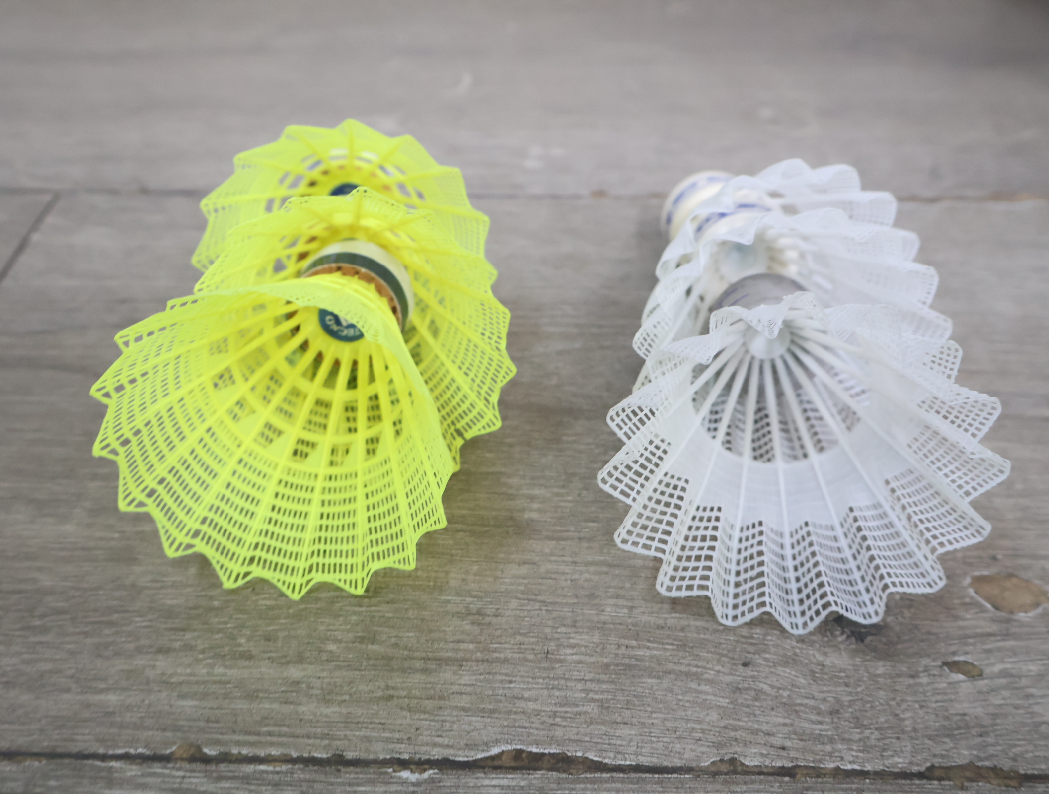 Set badminton shuttles en tennisballen'' – foto 10 – kavel bij GSD Auctions, Zoeterwoude