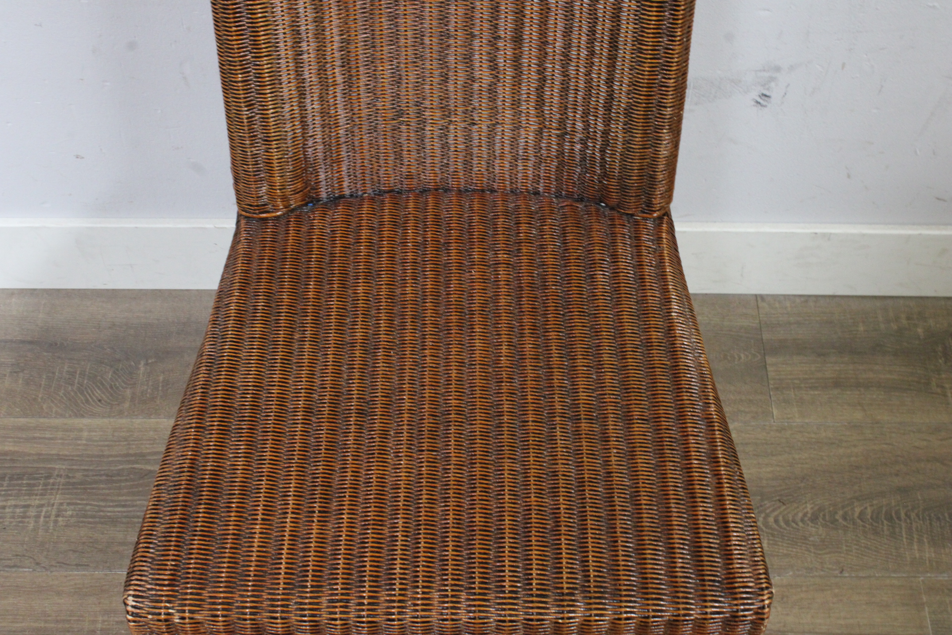 Set van 4 Gevlochten Lloyd Loom Eetkamerstoelen'' – foto 5 – kavel bij GSD Auctions, Zoeterwoude