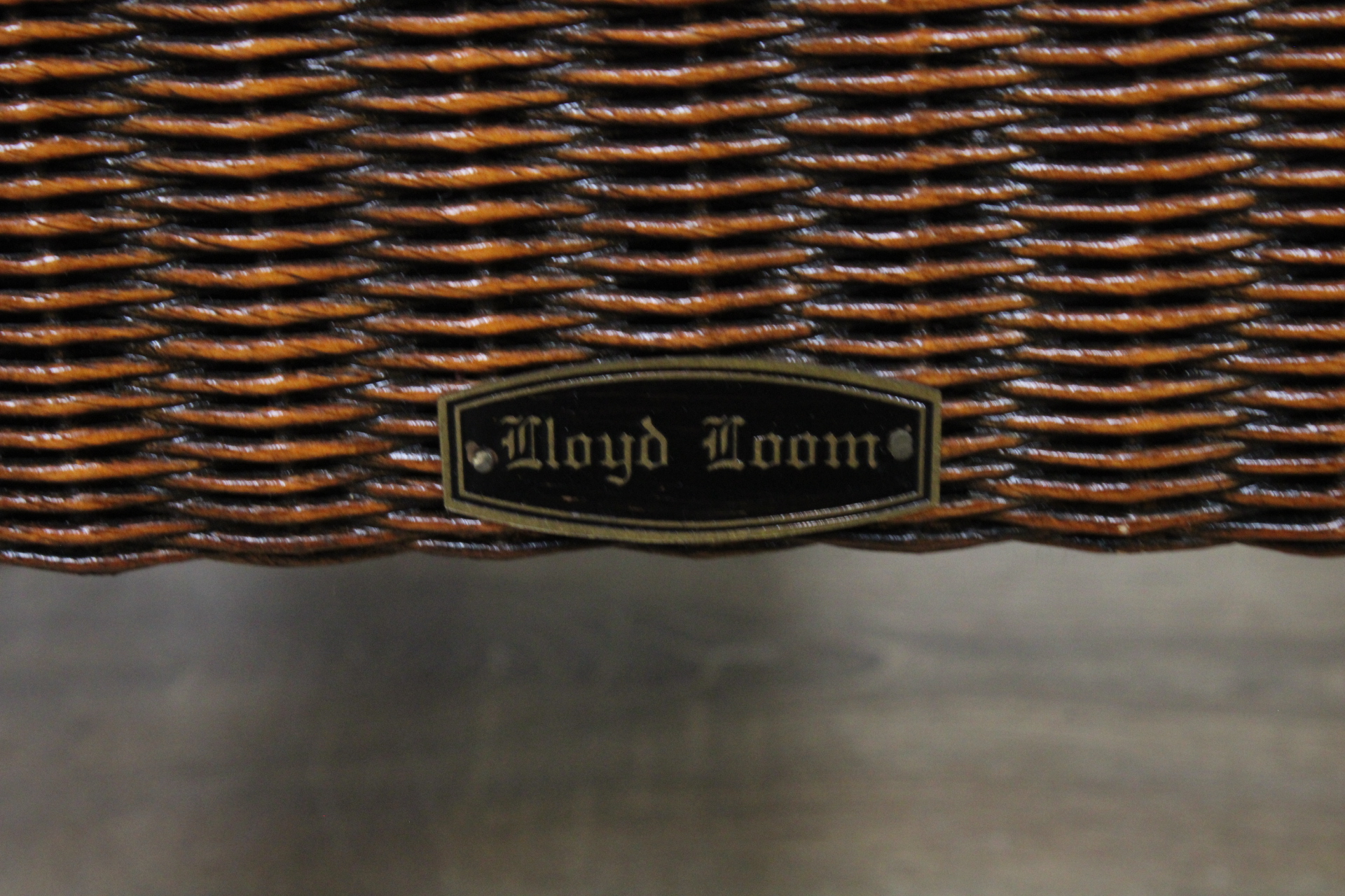 Set van 4 Gevlochten Lloyd Loom Eetkamerstoelen'' – foto 7 – kavel bij GSD Auctions, Zoeterwoude